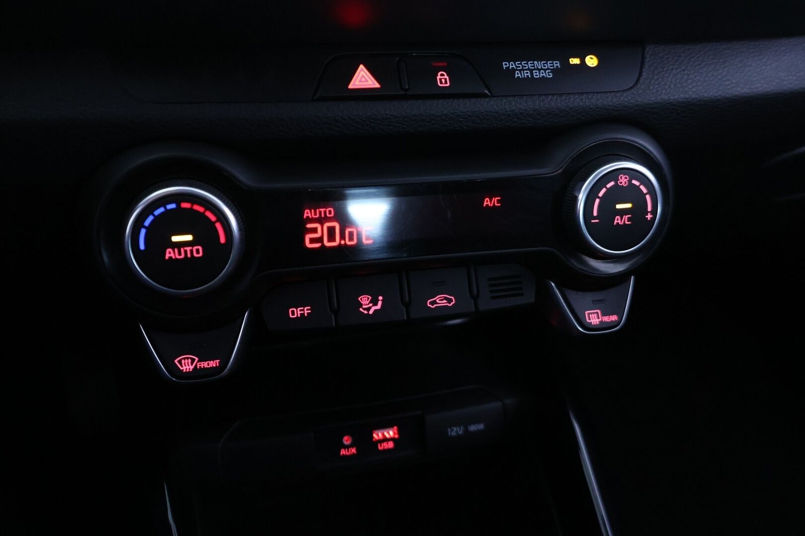 Kia Stonic 2020 1,0 T-GDI ISG 120hv EX DCT EcoDynamics *Vakionopeudensäädin / Apple Carplay / Ratinlämmitin / Peruutuskamera* - Suomi auto / Upea kesäinen auto!
