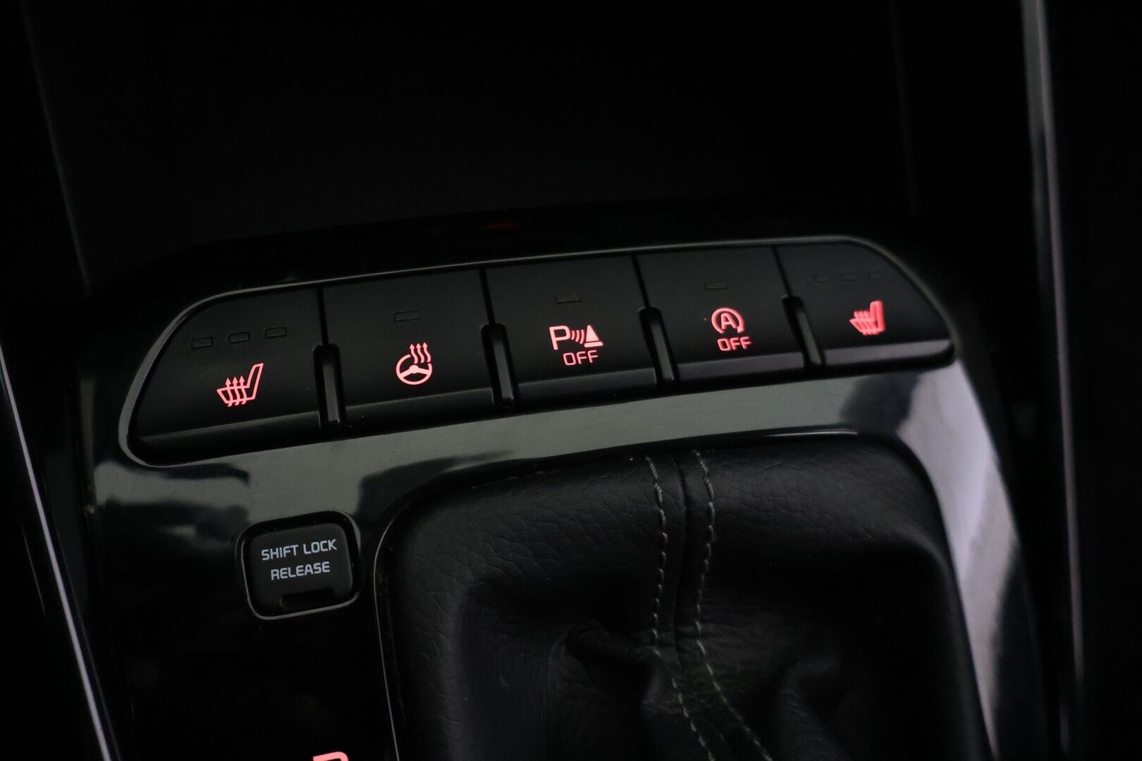 Kia Stonic 2020 1,0 T-GDI ISG 120hv EX DCT EcoDynamics *Vakionopeudensäädin / Apple Carplay / Ratinlämmitin / Peruutuskamera* - Suomi auto / Upea kesäinen auto!
