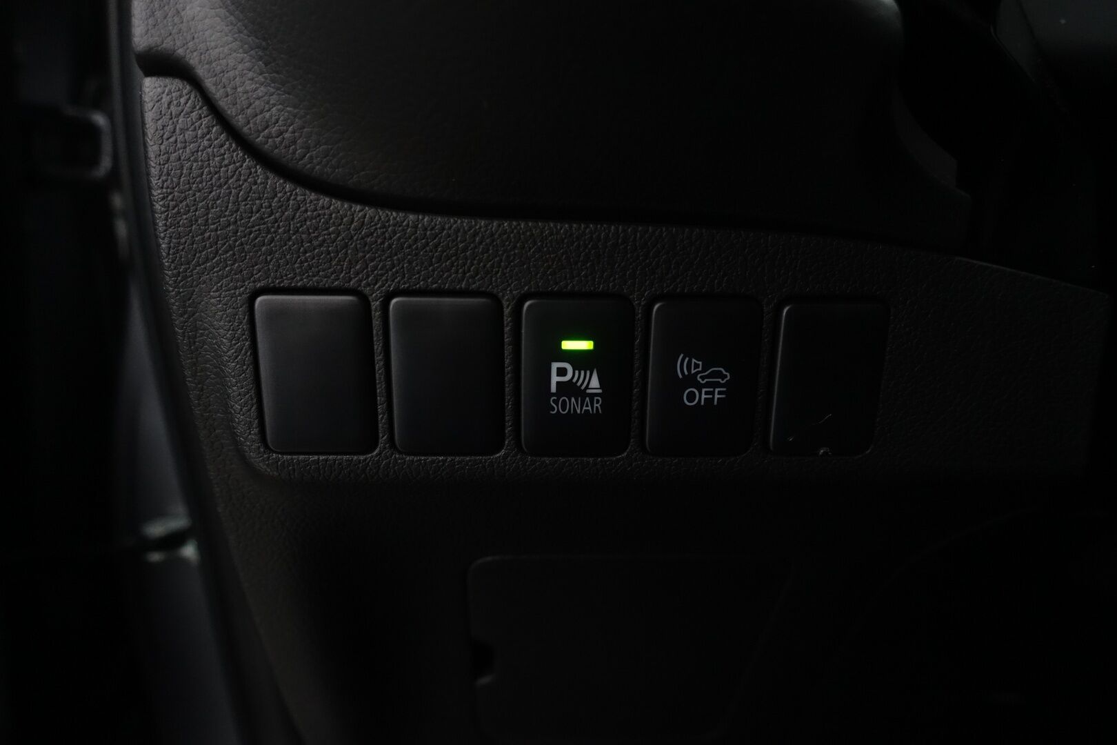 Mitsubishi OUTLANDER PHEV 2016 Instyle 4WD - * Rockford Fosqate | P.Kamera | Navi | Vakkari | Keyless | Nahka/Alcantara | Tutkat | Bluetooth | 2X Renkaat & Aluvanteet *