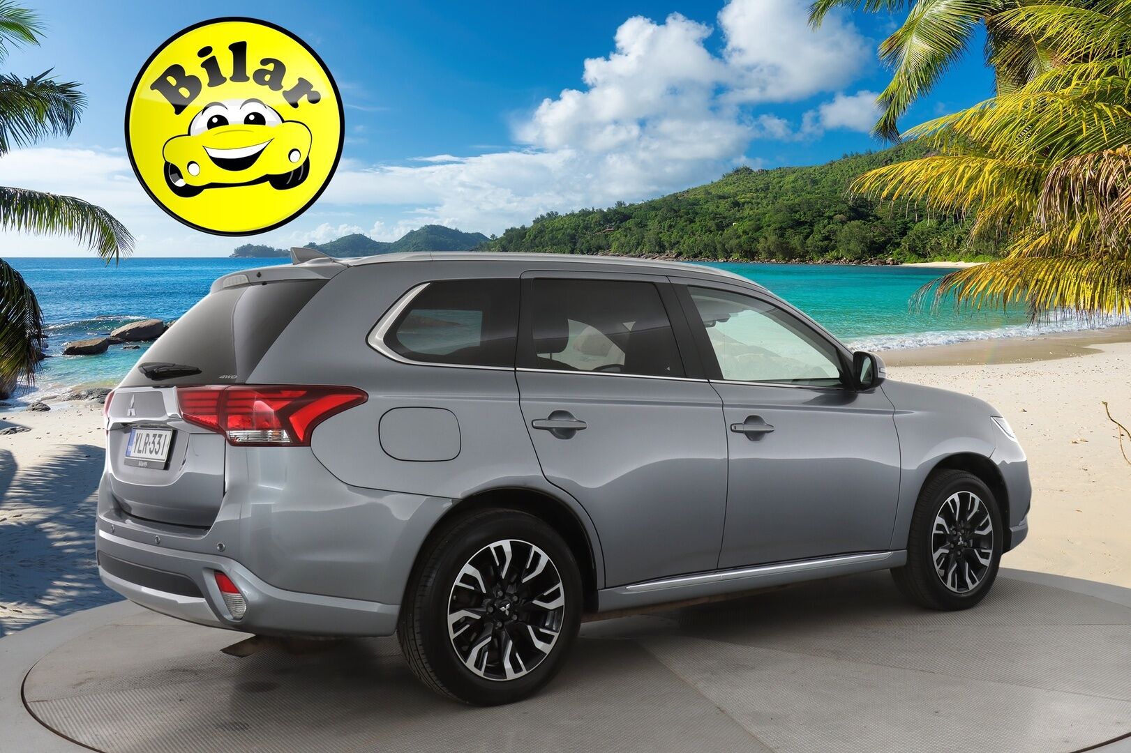 Mitsubishi OUTLANDER PHEV 2016 Instyle 4WD - * Rockford Fosqate | P.Kamera | Navi | Vakkari | Keyless | Nahka/Alcantara | Tutkat | Bluetooth | 2X Renkaat & Aluvanteet *