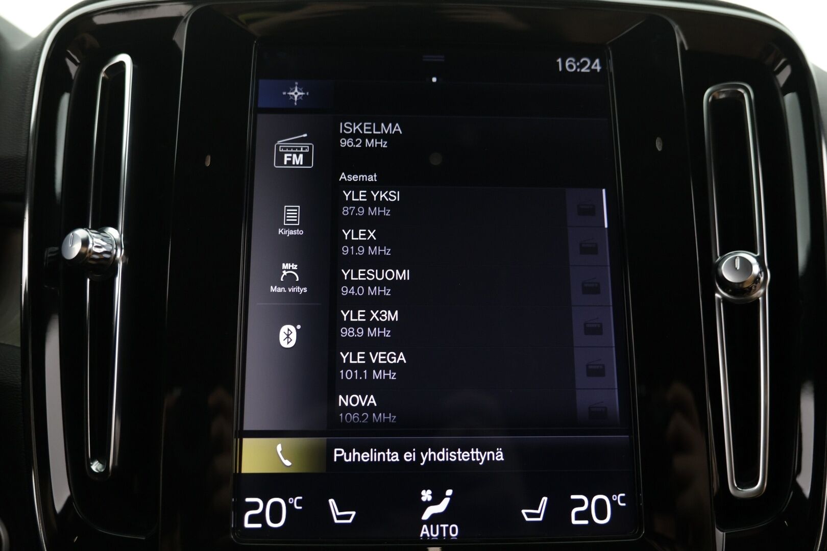 Volvo XC40 2020 T4 AWD Business Inscription  *Webasto* / *ACC* / 'Nahkaverhoilu* - Huippu neliveto / Kattavasti varusteltu / Hyvin pidetty loisto yksilö!