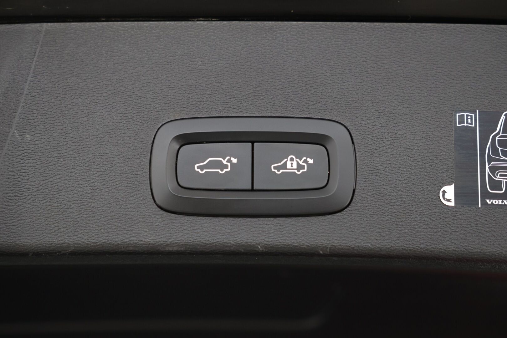 Volvo XC40 2020 T4 AWD Business Inscription  *Webasto* / *ACC* / 'Nahkaverhoilu* - Huippu neliveto / Kattavasti varusteltu / Hyvin pidetty loisto yksilö!