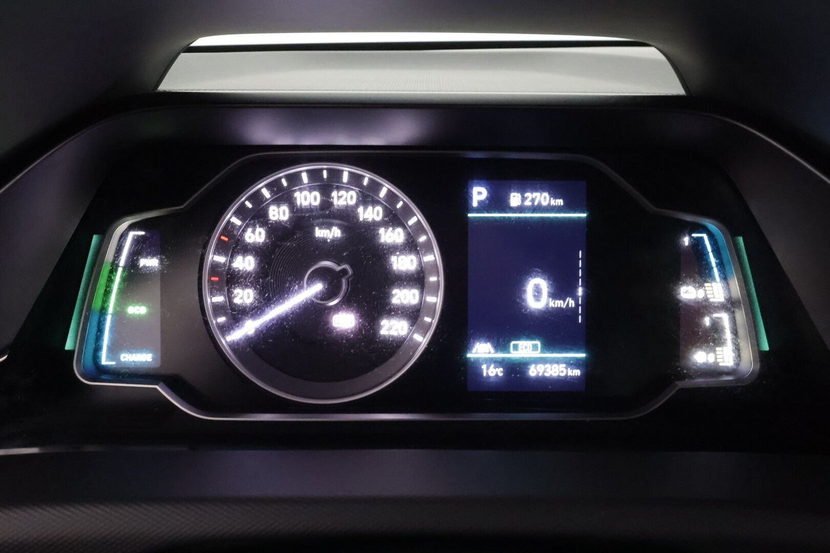 Hyundai IONIQ plug-in 2021 1,6 plug-in 141 hv 6-DCT Comfort Limited Edition MY20 - | Merkkihuollettu | Facelift | Vakkari | P.kamera | Lane Assist | Apple & Android | Lohko+sisälämmitin | Lämm. ratti | 2x renkaat aluin | 