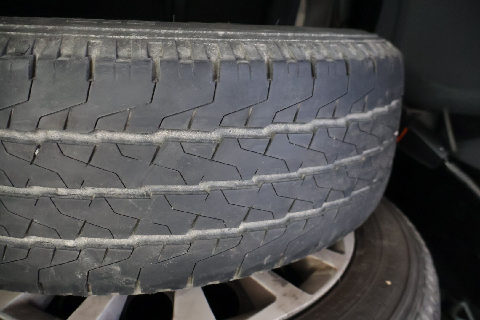 Peugeot Traveller 2020 Active BlueHDi 180 EAT8-automaatti XL YritysOutlet - Myydään vain yrityksille * Webasto / Inva -ramppi / Sähköinen sivuovi / Vakkari * - Tämä auto myydään YritysOutlet -valikoimasta vain yritykselle / ALV / 9-paikkainen / Kahdet renkaat vanteilla