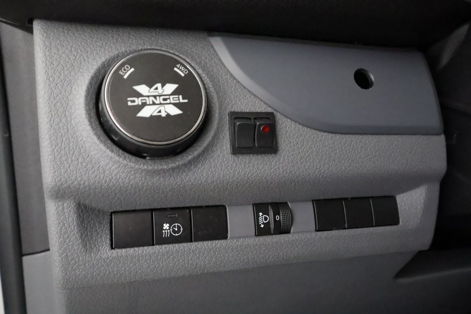 Citroen Jumpy 2020 BlueHDi 120 M 4x4 * Webasto / Vakkari / Puolinahat / Apple&Android / ALV / 2x Renkaat * - 1.Om Suomi-auto - HULLUT AVAJAISHULINAT KORKOTARJOUS 3,29 %