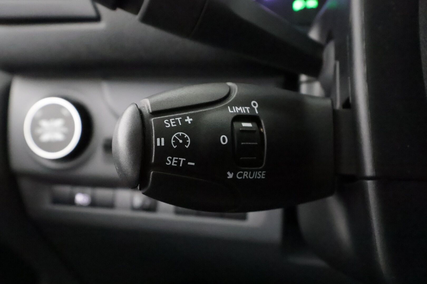 Citroen Jumpy 2020 BlueHDi 120 M 4x4 * Webasto / Vakkari / Puolinahat / Apple&Android / ALV / 2x Renkaat * - 1.Om Suomi-auto - HULLUT AVAJAISHULINAT KORKOTARJOUS 3,29 %