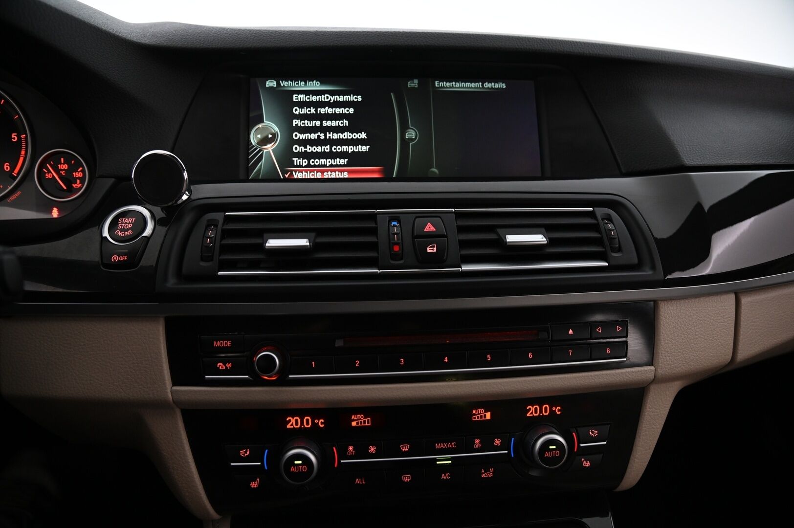 BMW 525 2013 TwinPower Turbo A xDrive F11 Touring*Hifit / Proff navi / Koukku / Muistinahat* - *Juuri katsastettu / 2x renkaat alumiinivanteet / fiksut kilsat*