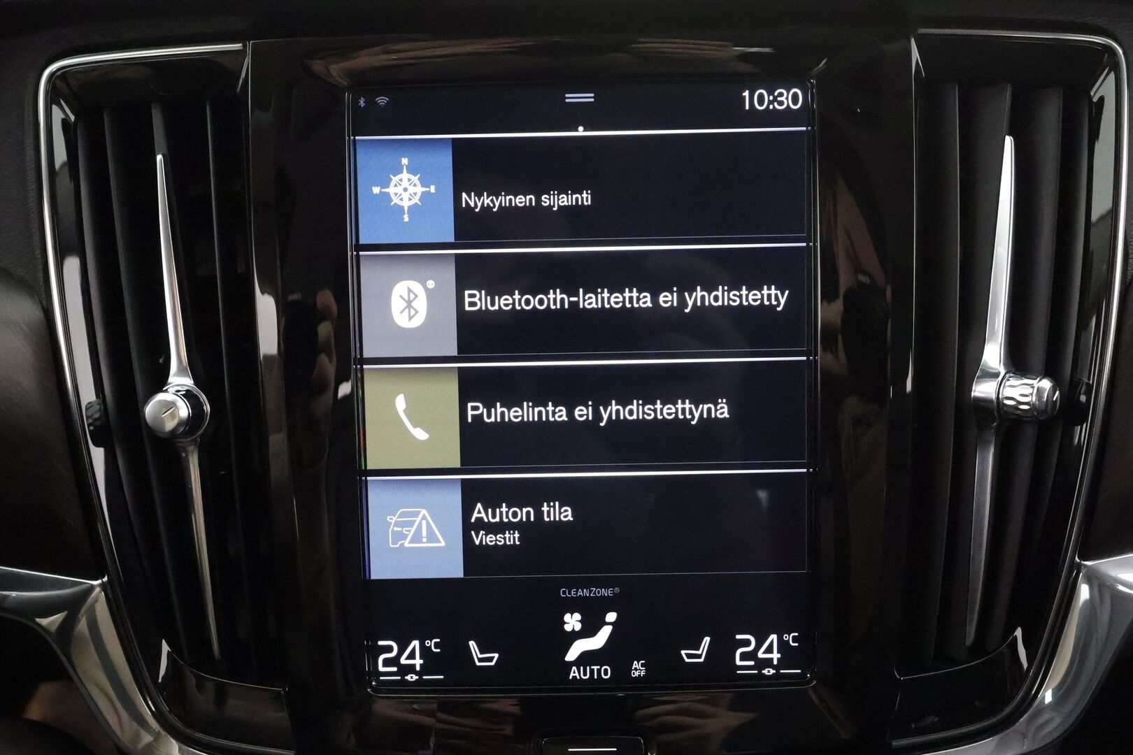 Volvo V90 Cross Country 2018 D4 AWD Pro Polestar aut * Webasto / Koukku / ACC / Full-LED / P.kamera / Sportpenkki Muistilla / Navi / Kaistavahti * - Kahdet renkaat - Osta nyt, maksa vasta ensi vuonna