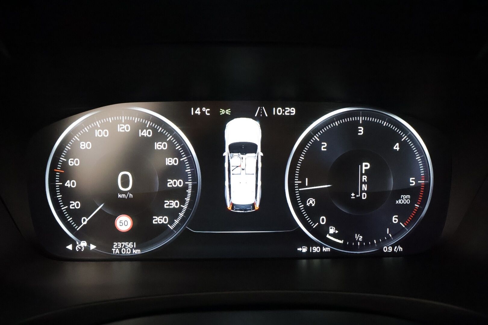 Volvo V90 Cross Country 2018 D4 AWD Pro Polestar aut * Webasto / Koukku / ACC / Full-LED / P.kamera / Sportpenkki Muistilla / Navi / Kaistavahti * - Kahdet renkaat - Osta nyt, maksa vasta ensi vuonna