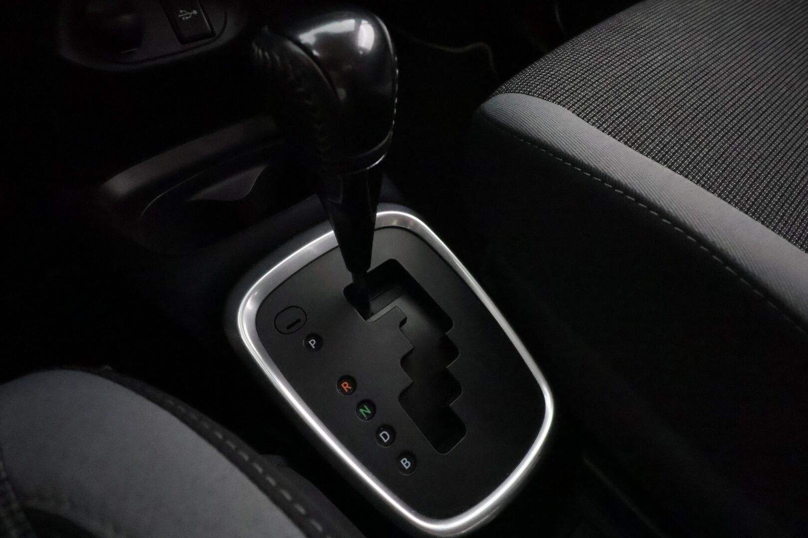 Toyota Yaris 2020 1,5 Hybrid Y20 Edition **P.Kamera / Kaistavahti / Navi / Aut. Ilmastointi / Bluetooth** - 1.Om Suomi-auto / Juuri huollettu / 2x Renkaat