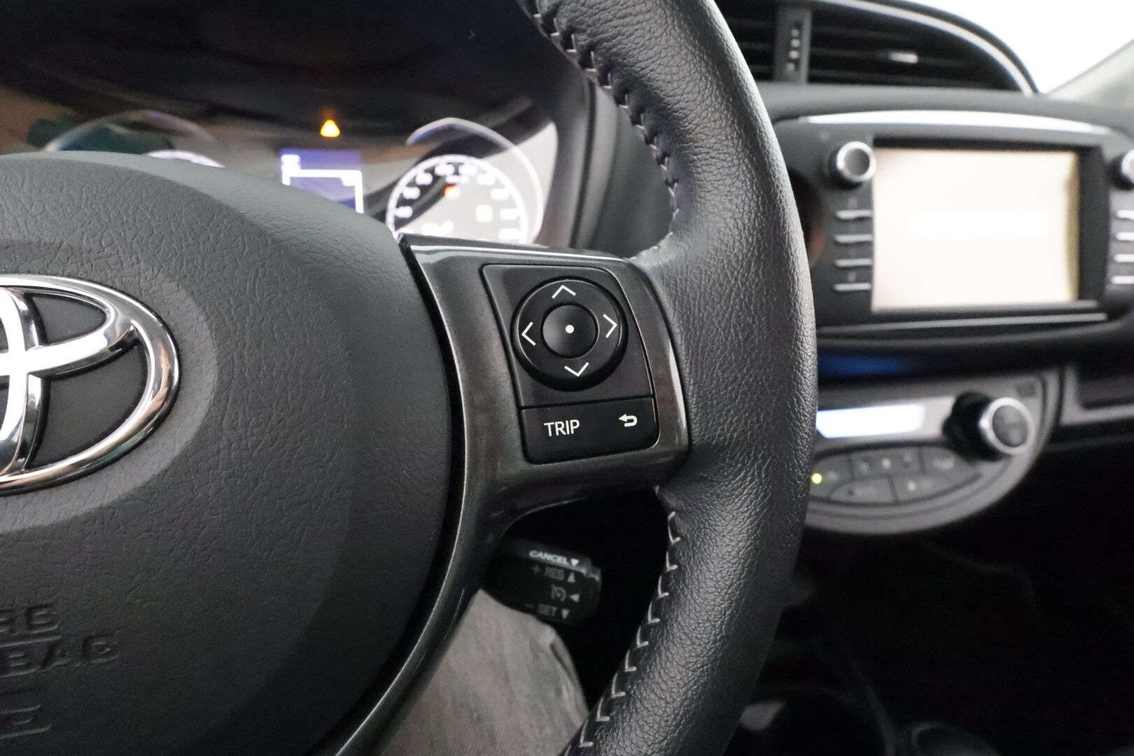 Toyota Yaris 2020 1,5 Hybrid Y20 Edition **P.Kamera / Kaistavahti / Navi / Aut. Ilmastointi / Bluetooth** - 1.Om Suomi-auto / Juuri huollettu / 2x Renkaat
