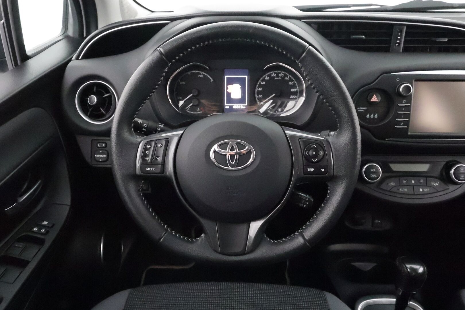 Toyota Yaris 2020 1,5 Hybrid Y20 Edition **P.Kamera / Kaistavahti / Navi / Aut. Ilmastointi / Bluetooth** - 1.Om Suomi-auto / Juuri huollettu / 2x Renkaat