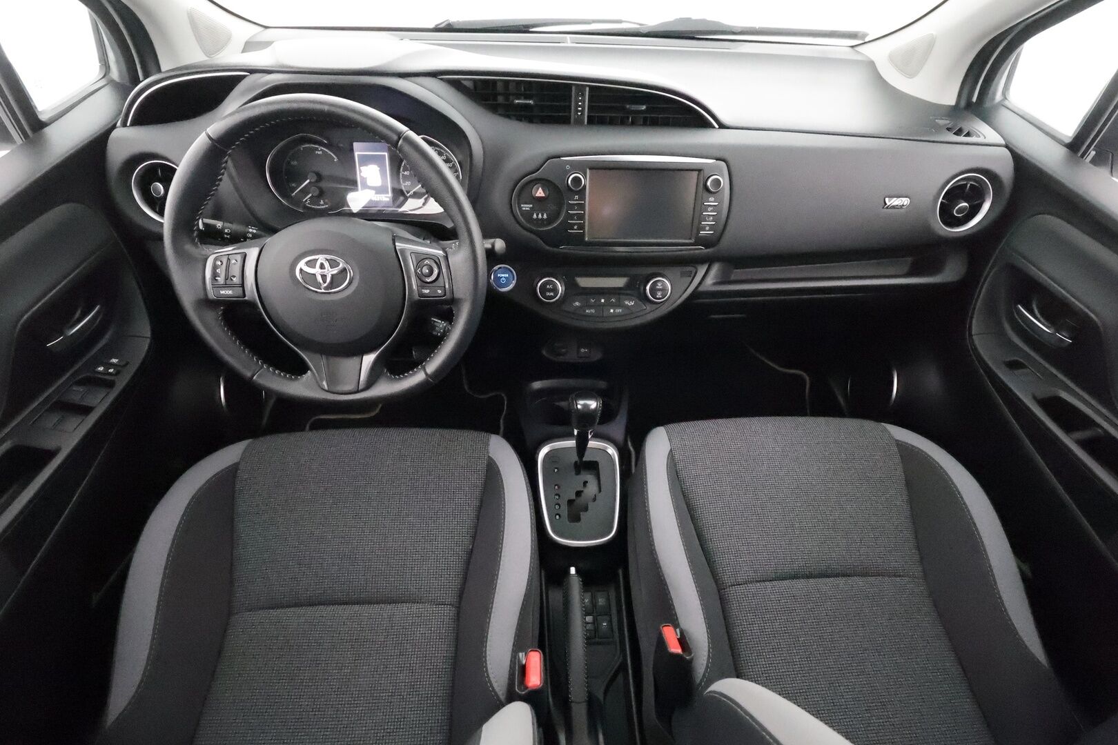 Toyota Yaris 2020 1,5 Hybrid Y20 Edition **P.Kamera / Kaistavahti / Navi / Aut. Ilmastointi / Bluetooth** - 1.Om Suomi-auto / Juuri huollettu / 2x Renkaat
