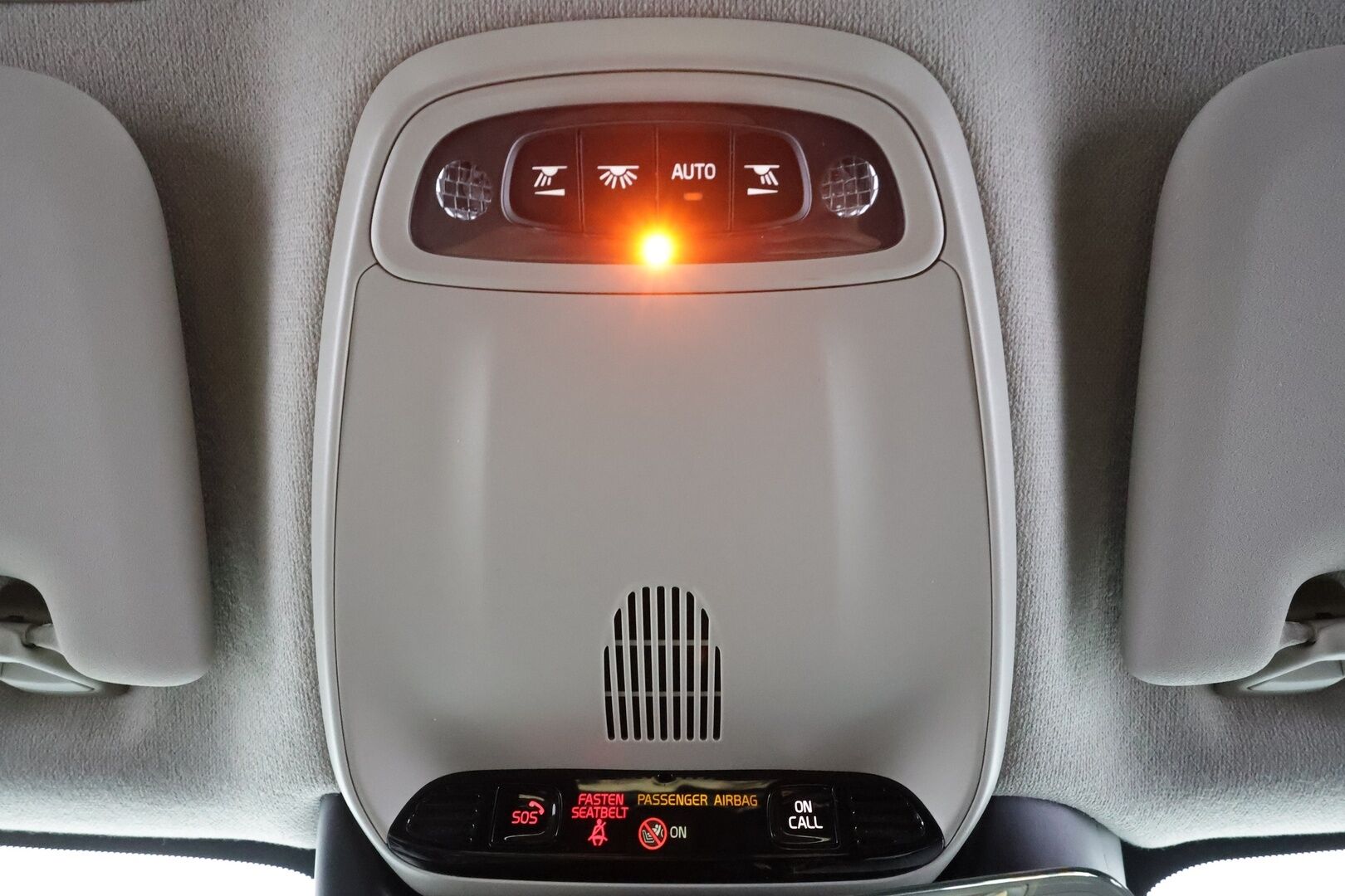 Volvo XC40 2020 T3 Business aut * ACC / Webasto / Koukku / P.tutkat / LED / Navi / Keyless / Puolinahat * - Suomi-auto / Kahdet renkaat aluvanteilla / Juuri katsastettu