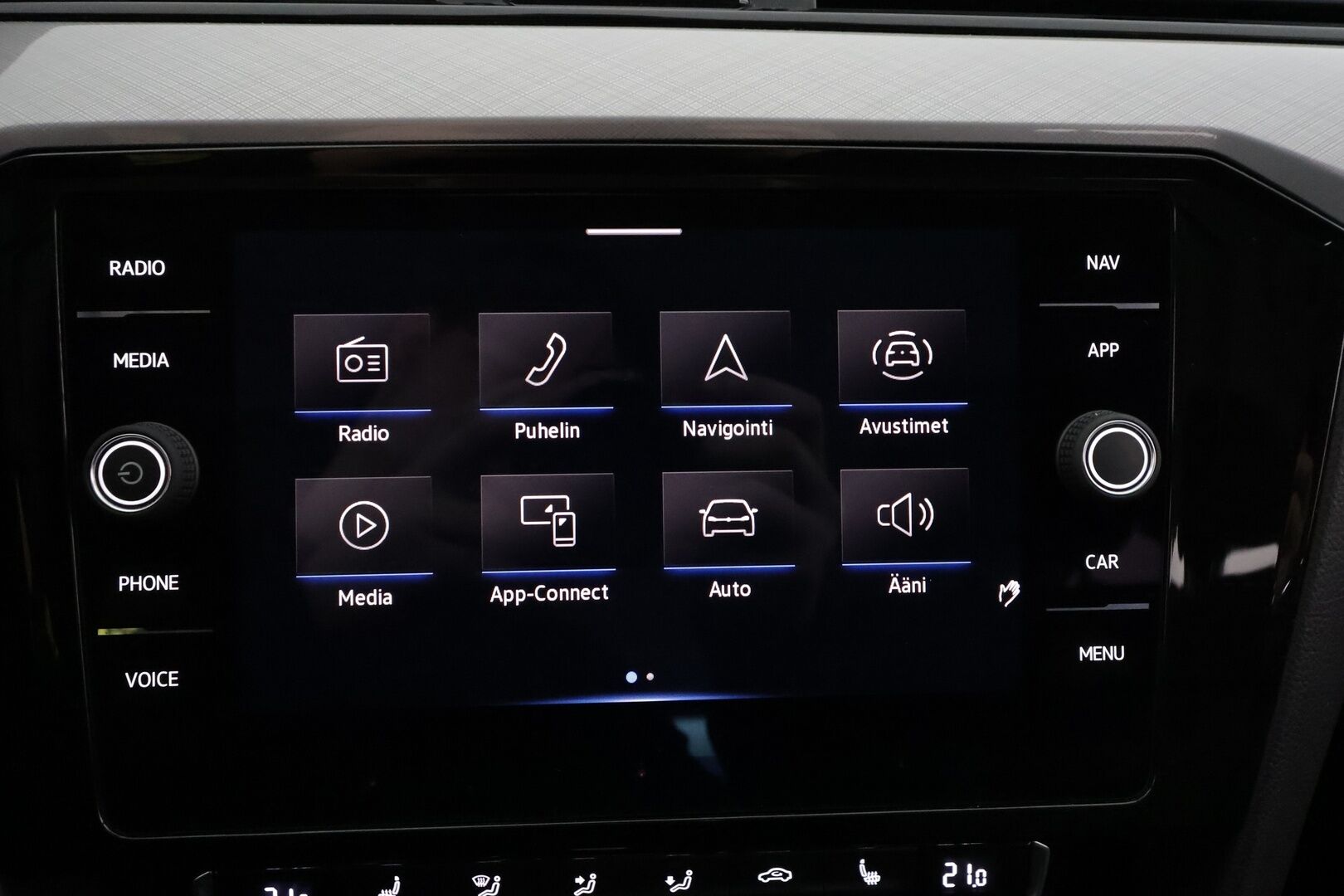 Volkswagen Passat 2020 Sedan Style 2,0 TDI EVO SCR 110 kW DSG-automaatti - | Webasto | ACC | LED | P.Tutkat | Navi | Kaistavahti | Merkkihuollot | Kahdet renkaat | 1-om Suomi-auto |