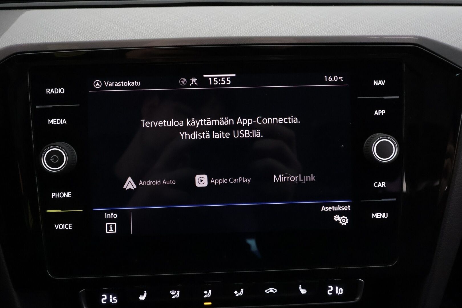 Volkswagen Passat 2020 Sedan Style 2,0 TDI EVO SCR 110 kW DSG-automaatti - | Webasto | ACC | LED | P.Tutkat | Navi | Kaistavahti | Merkkihuollot | Kahdet renkaat | 1-om Suomi-auto |
