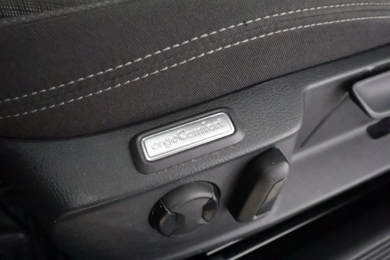 Volkswagen Passat 2020 Sedan Style 2,0 TDI EVO SCR 110 kW DSG-automaatti - | Webasto | ACC | LED | P.Tutkat | Navi | Kaistavahti | Merkkihuollot | Kahdet renkaat | 1-om Suomi-auto |