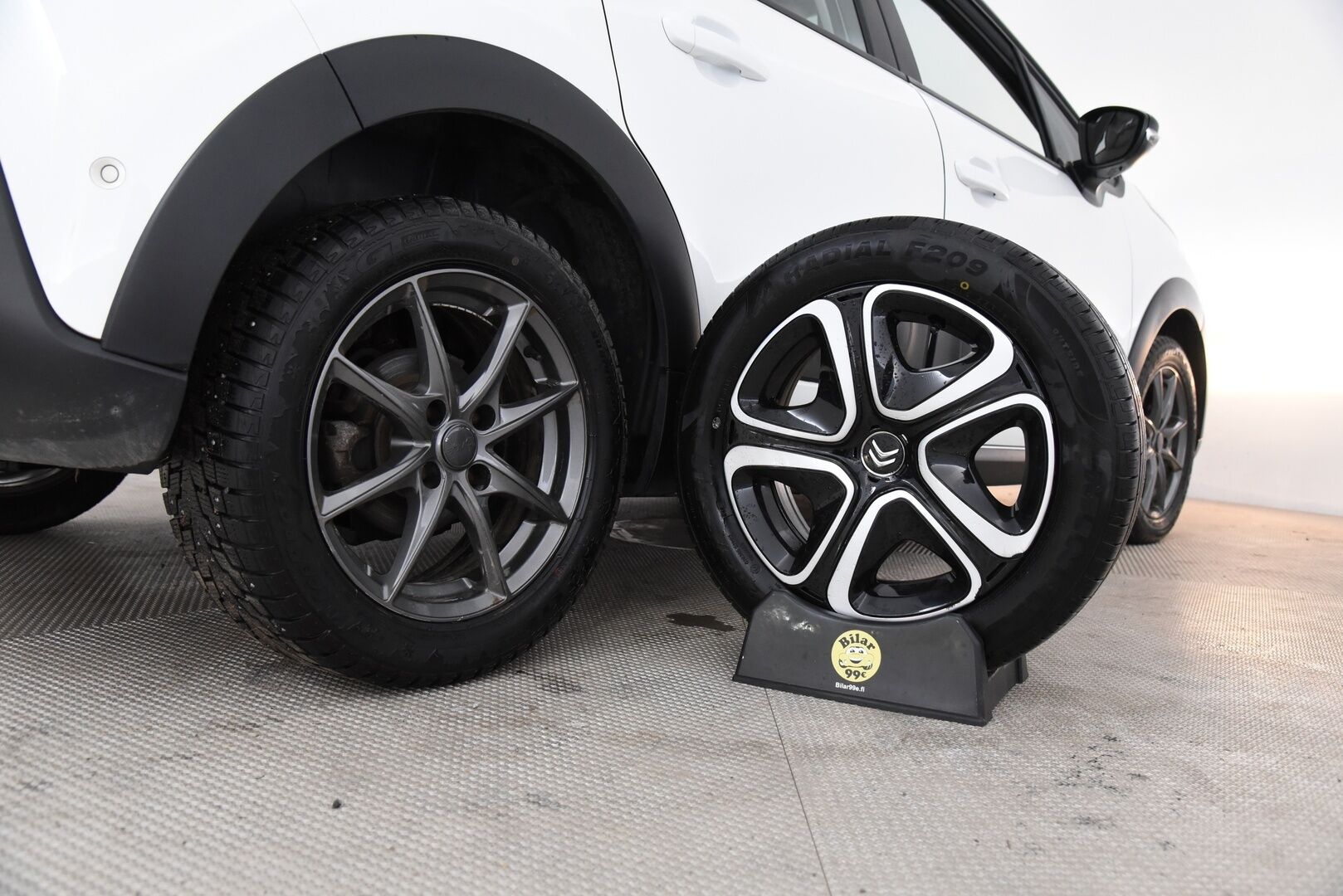 Citroen C3 2020 PureTech 110 Shine Automaatti - Suomi-auto | P-kamera | BLIS | Apple&Android | 