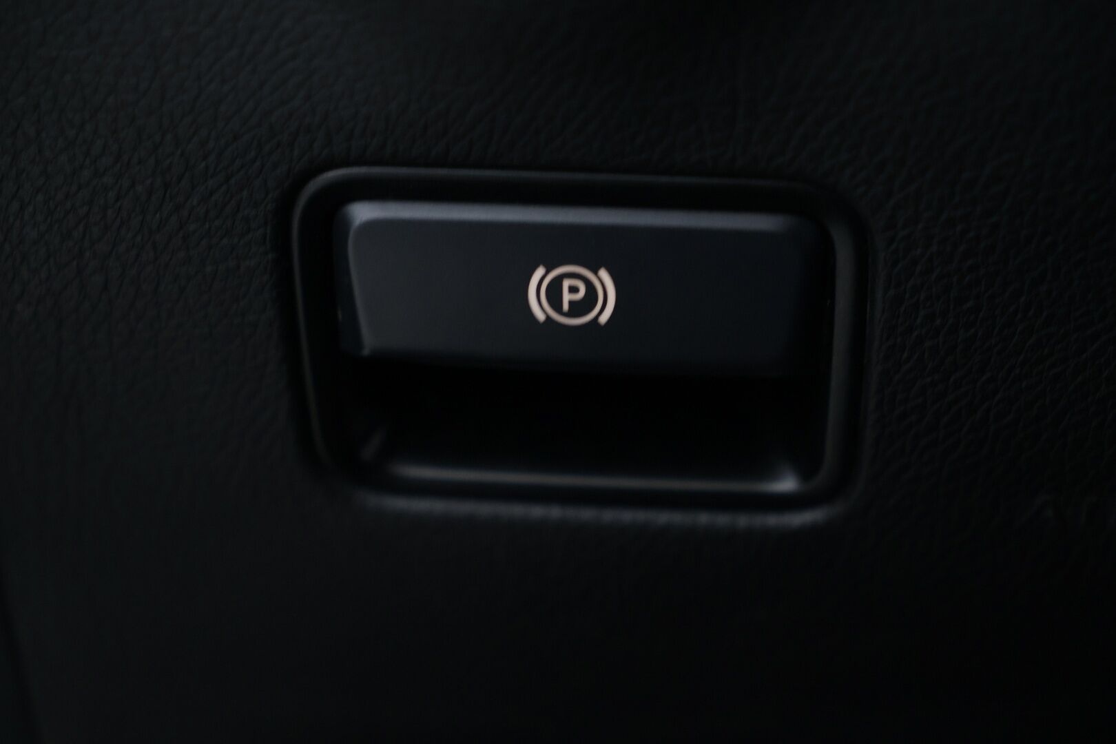 Mercedes-Benz GLE 2016 250 d Premium Business AMG-styling / *Imuovet* / *P-kamera* / *Sähköpenkit* / *Koukku* / *Navi* - HULLUT AVAJAISHULINAT KORKOTARJOUS 3,29 %