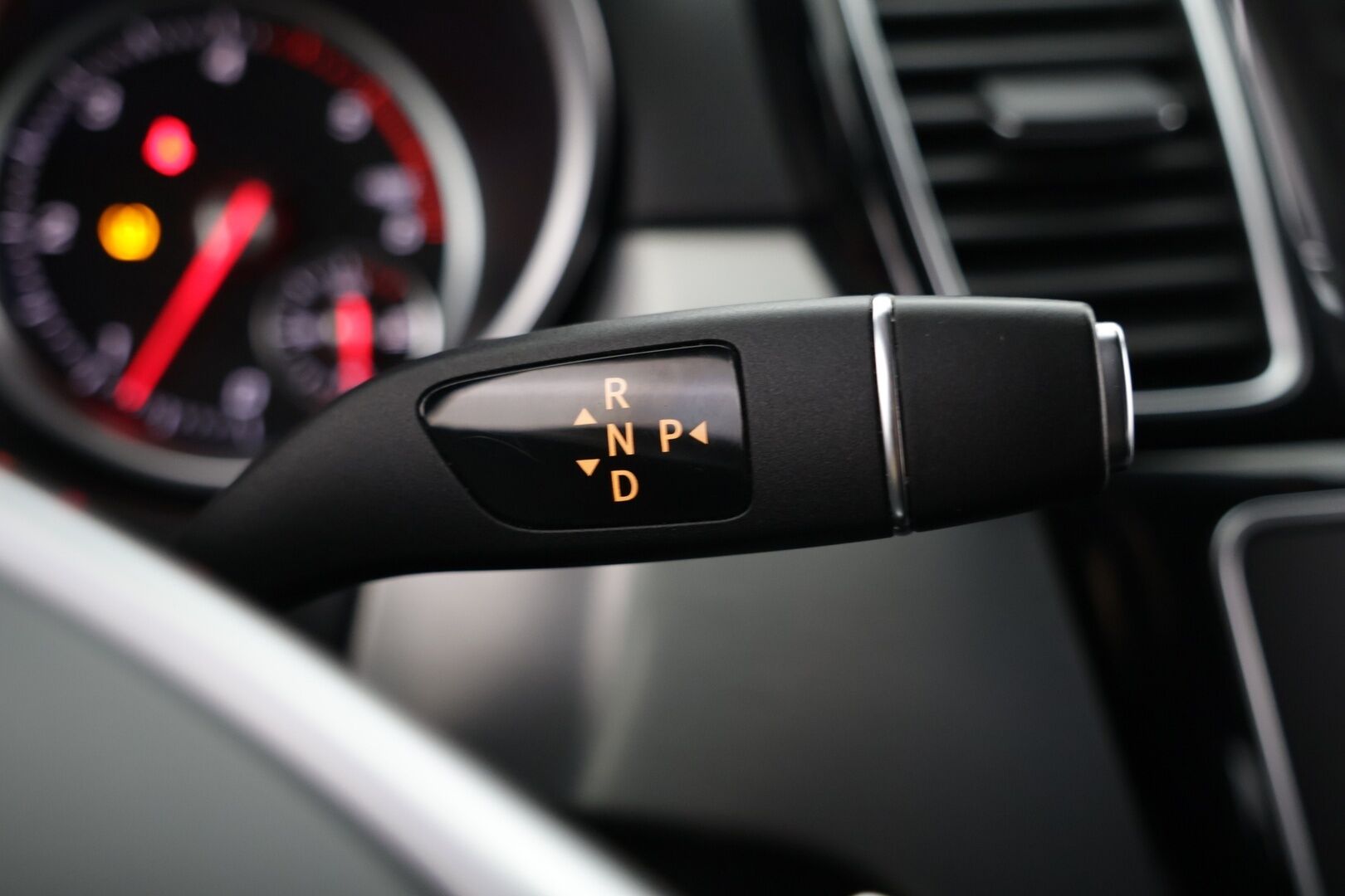 Mercedes-Benz GLE 2016 250 d Premium Business AMG-styling / *Imuovet* / *P-kamera* / *Sähköpenkit* / *Koukku* / *Navi* - HULLUT AVAJAISHULINAT KORKOTARJOUS 3,29 %