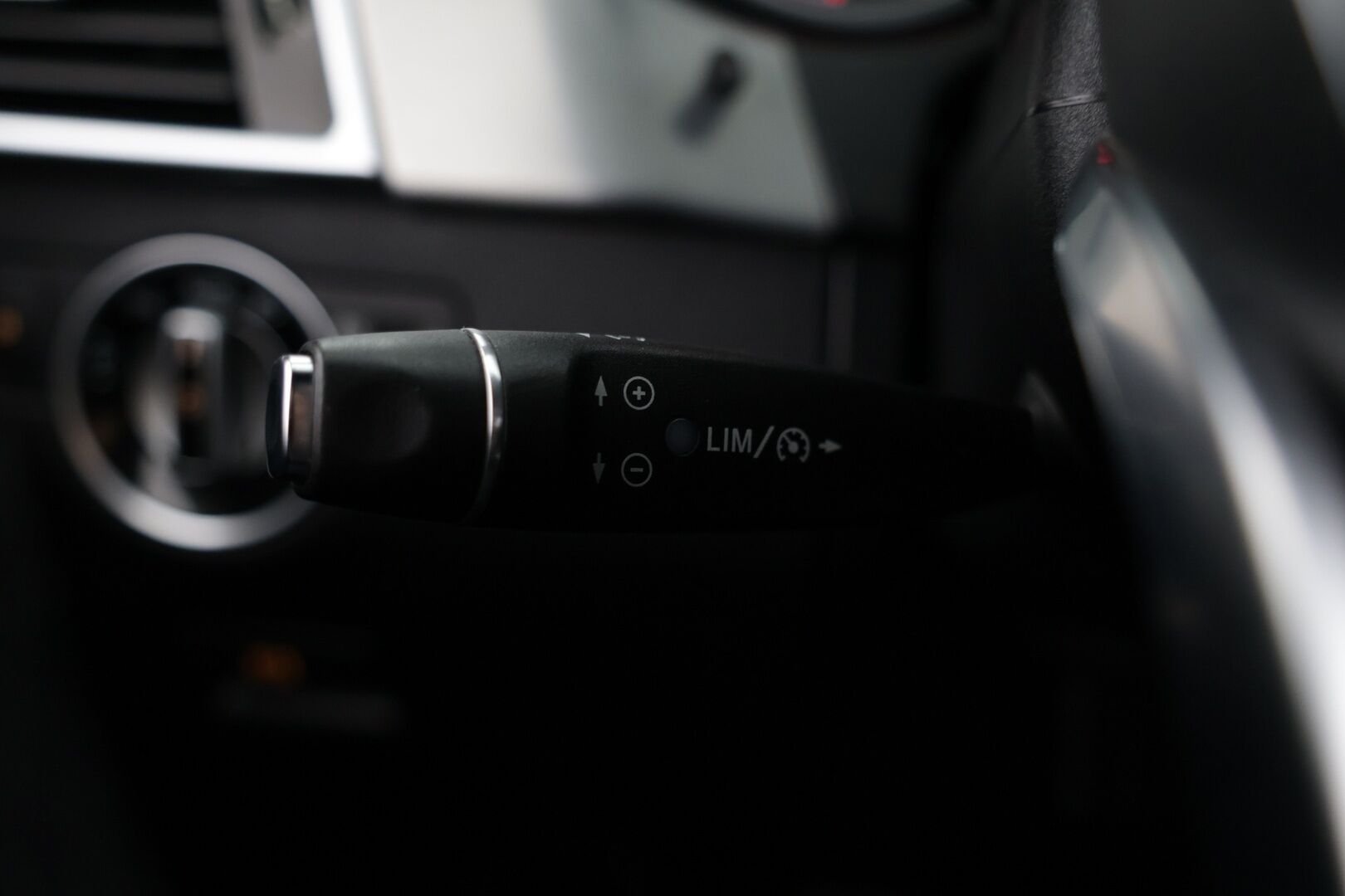 Mercedes-Benz GLE 2016 250 d Premium Business AMG-styling / *Imuovet* / *P-kamera* / *Sähköpenkit* / *Koukku* / *Navi* - HULLUT AVAJAISHULINAT KORKOTARJOUS 3,29 %