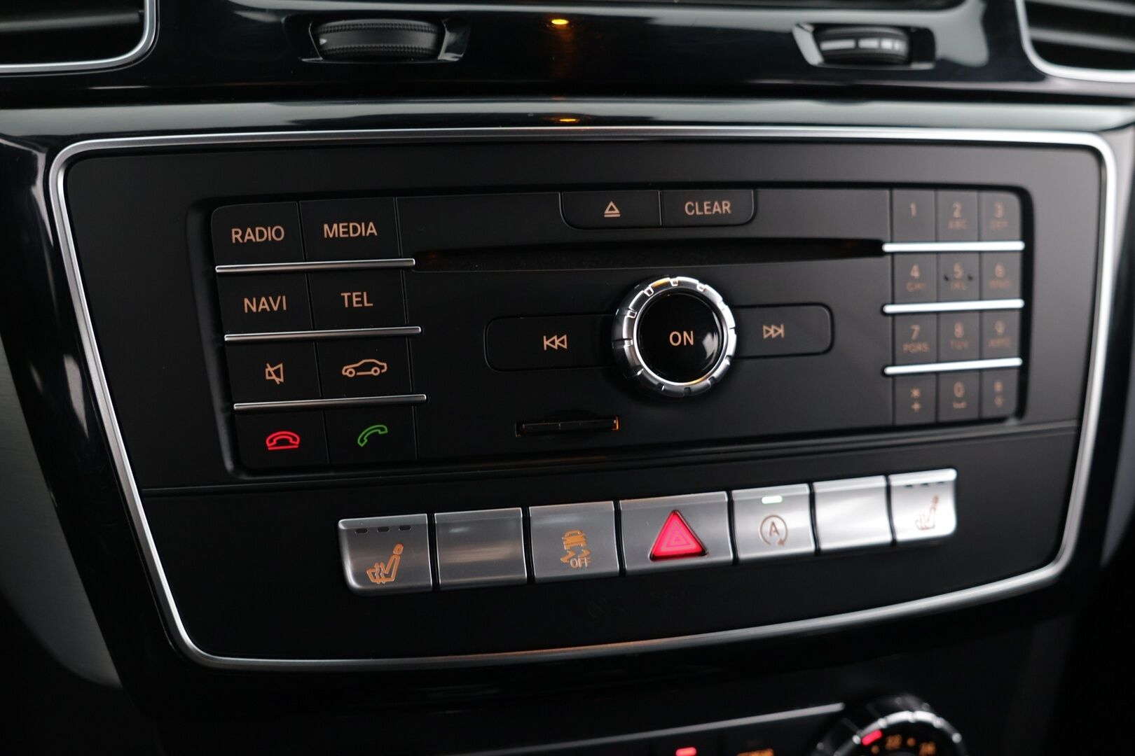 Mercedes-Benz GLE 2016 250 d Premium Business AMG-styling / *Imuovet* / *P-kamera* / *Sähköpenkit* / *Koukku* / *Navi* - HULLUT AVAJAISHULINAT KORKOTARJOUS 3,29 %