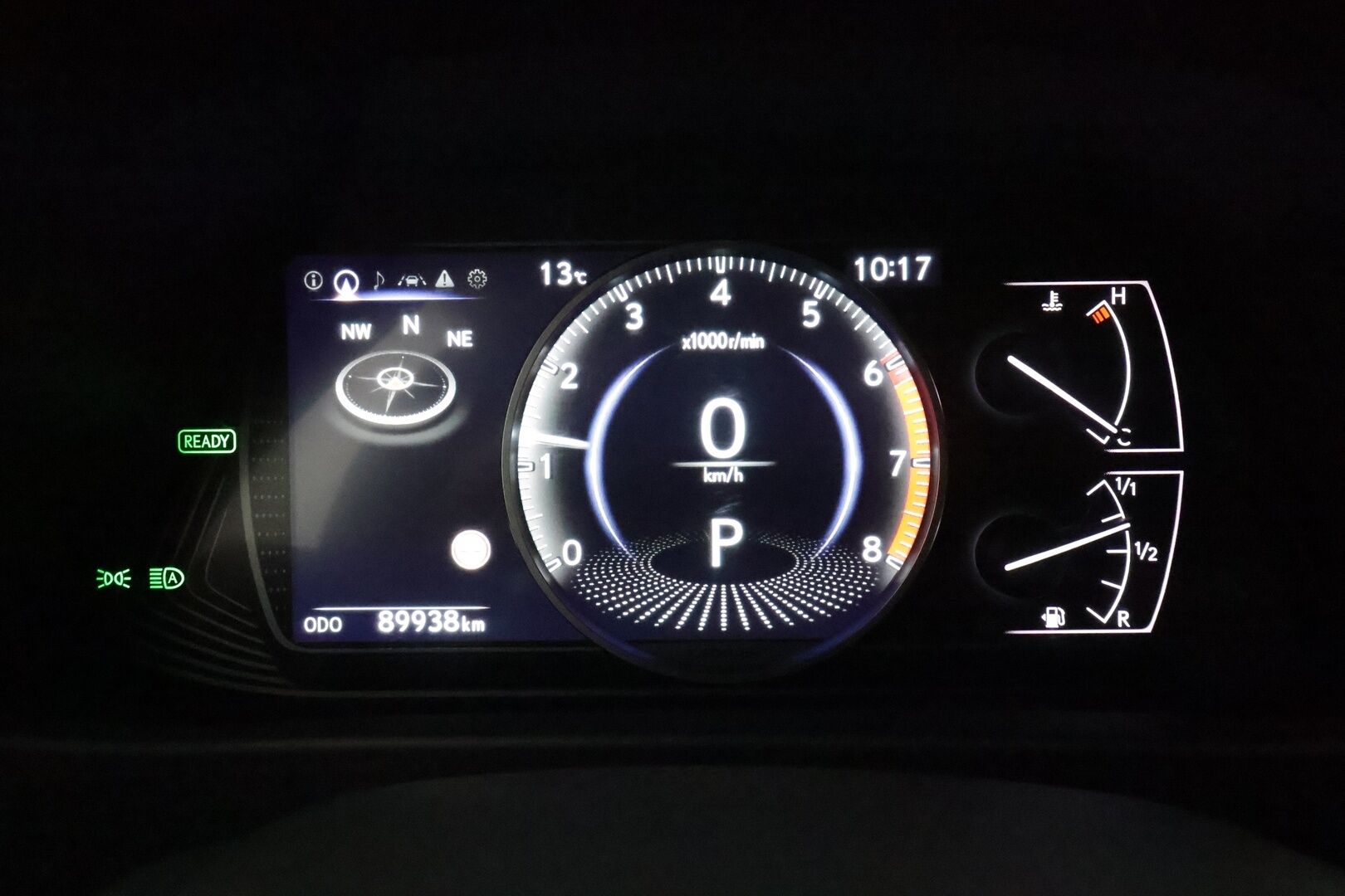 Lexus UX 2020 250h Comfort **Adapt.Vakkari / LED-valot / P.kamera / Navi / Kaistavahti / Navi / Ratinlämmitin / Sisätilanlämmitin** - Suomi-auto / kahdet Renkaat / Merkkihuollettu!