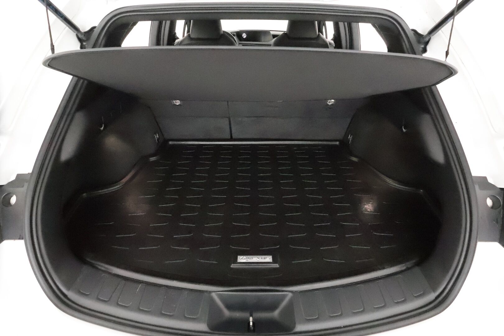 Lexus UX 2020 250h Comfort **Adapt.Vakkari / LED-valot / P.kamera / Navi / Kaistavahti / Ratinlämmitin / Sisätilanlämmitin** - Suomi-auto / kahdet Renkaat / Merkkihuollettu!