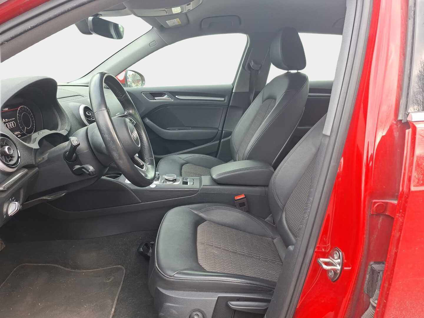 Audi A3 2020 Sportback 1,4 TFSI e-tron S tronic / Digimittaristo / Puolinahkasisusta / LED / Merkkihuollot / Ambient / - Merkkihuollettu / Vähän ajettu / Hyvin pidetty - HULLUT AVAJAISHULINAT KORKOTARJOUS 3,29 %