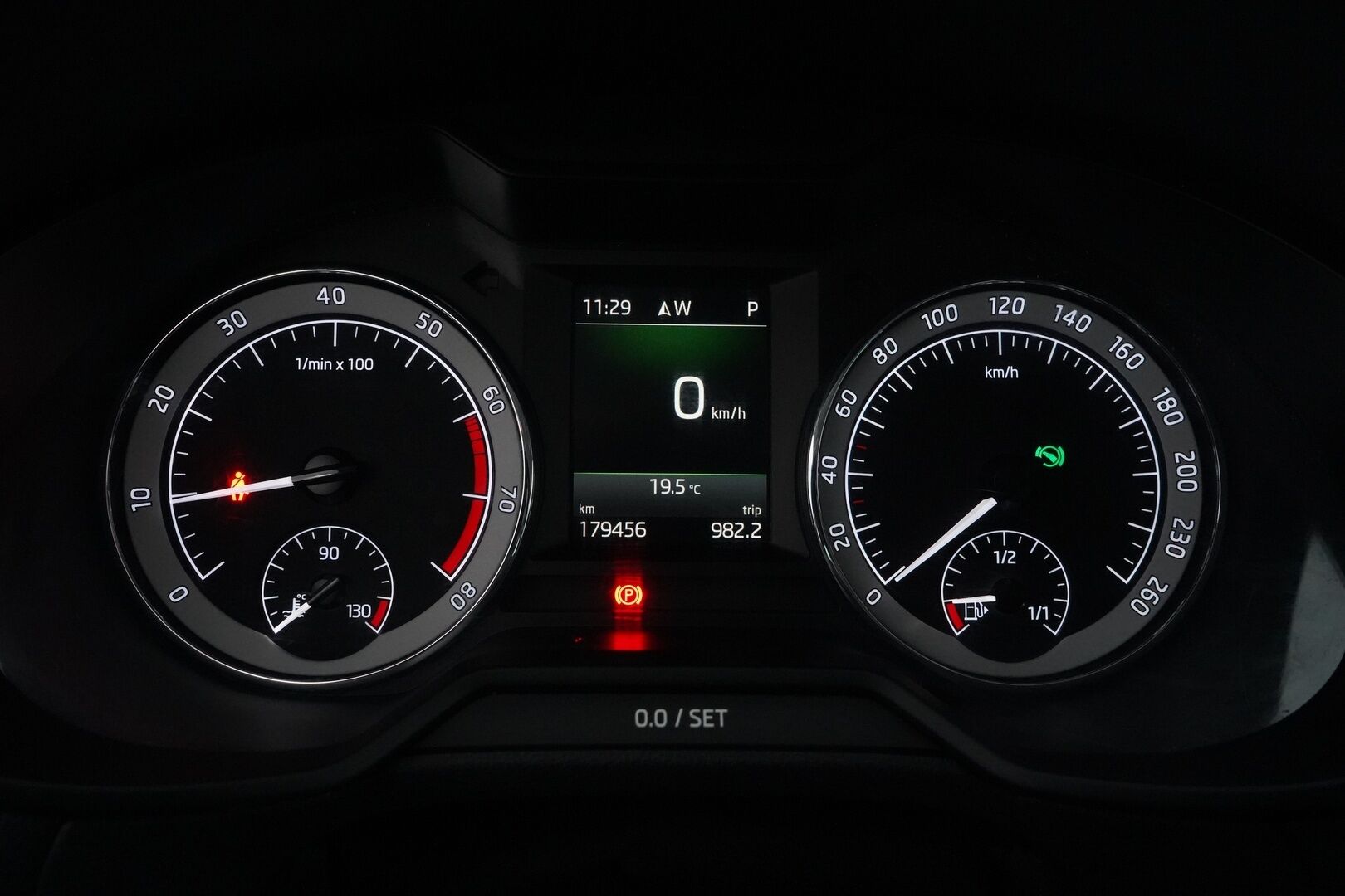 Skoda Octavia 2018 Combi 1,5 TSI Style DSG Autom. - ACC | Webasto | Canton | Koukku | Sähkötoiminen takaluukku | Kahdet renkaat alumiinivantein | Säntilliset huollot | Juuri huollettu | Seuraava katsastus 12.1.2028