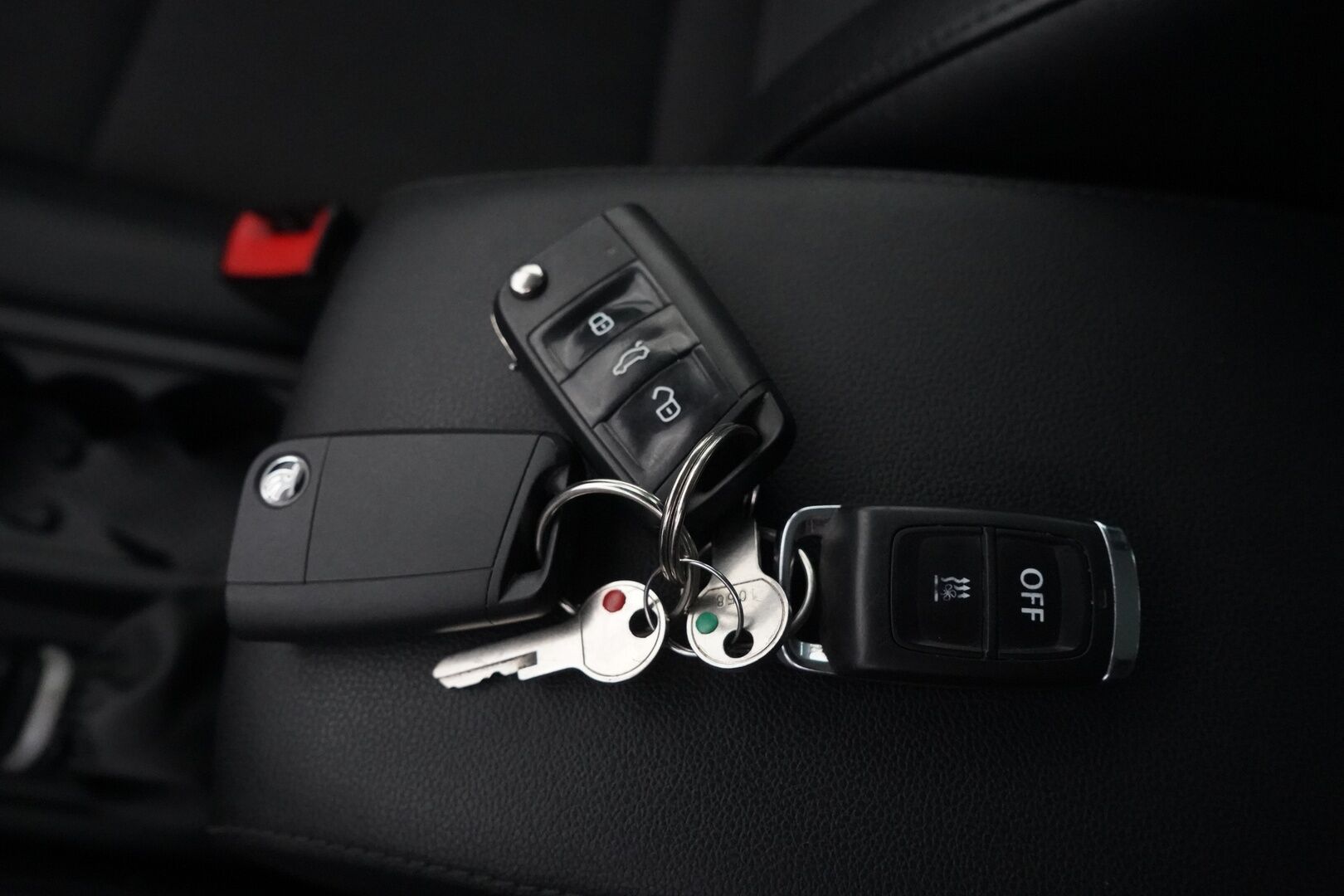 Skoda Octavia 2018 Combi 1,5 TSI Style DSG Autom. - ACC | Webasto | Canton | Koukku | Sähkötoiminen takaluukku | Kahdet renkaat alumiinivantein | Säntilliset huollot | Juuri huollettu | Seuraava katsastus 12.1.2028