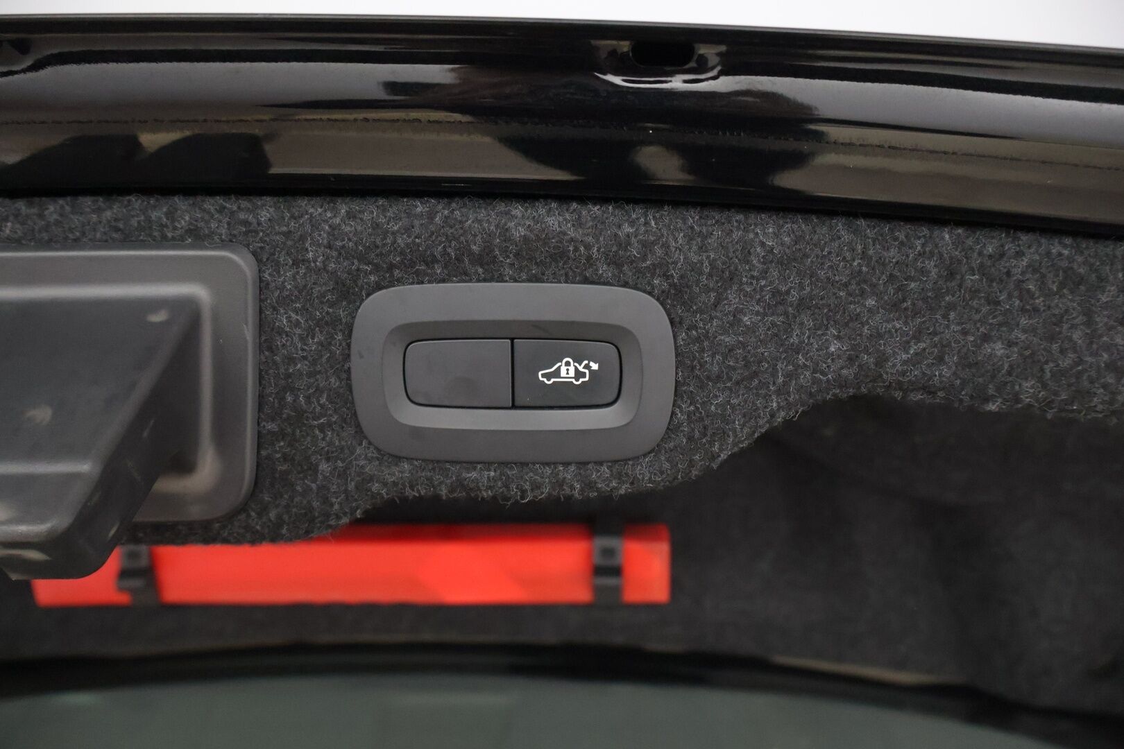 Volvo S60 2020 T6 AWD Business R-Design aut * 360-Kamera / Harman&Kardon / Webasto / BLIS / Muistipenkki / Puolinahat * - 3,99 % KORKOTARJOUS TÄHÄN AUTOON 7.9. ASTI! - * 2-omisteinen / Pienet kilometrit / Huippusiisti / Merkkihuollettu / Hyvät varusteet *