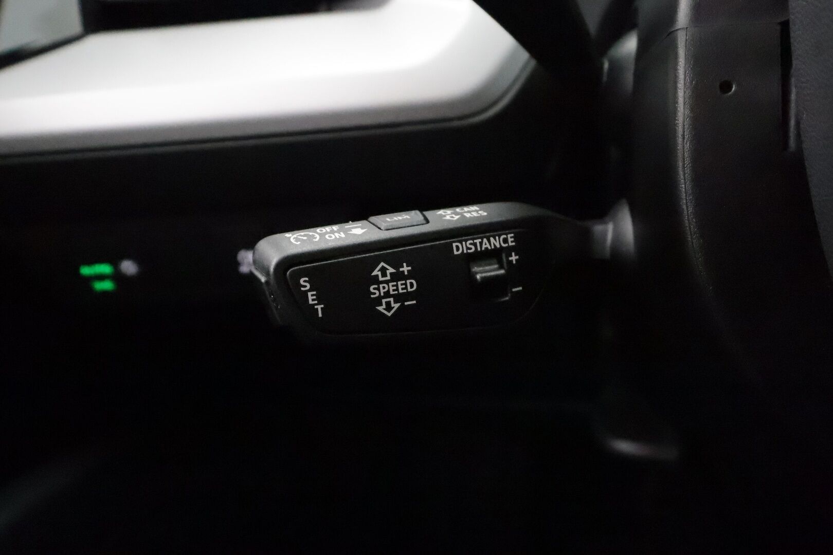 Audi Q4 e-tron 2022 40 e-tron Sportback * Sonos / ILP / ACC / LED / P.Kamera / Navi / Kaistavahti * - 1-om Suomi-auto / Akku kuntotarkastettu SoH 93,2% /  2x Latauskaapelit / Kahdet renkaat aluvanteilla / Merkkihuollot