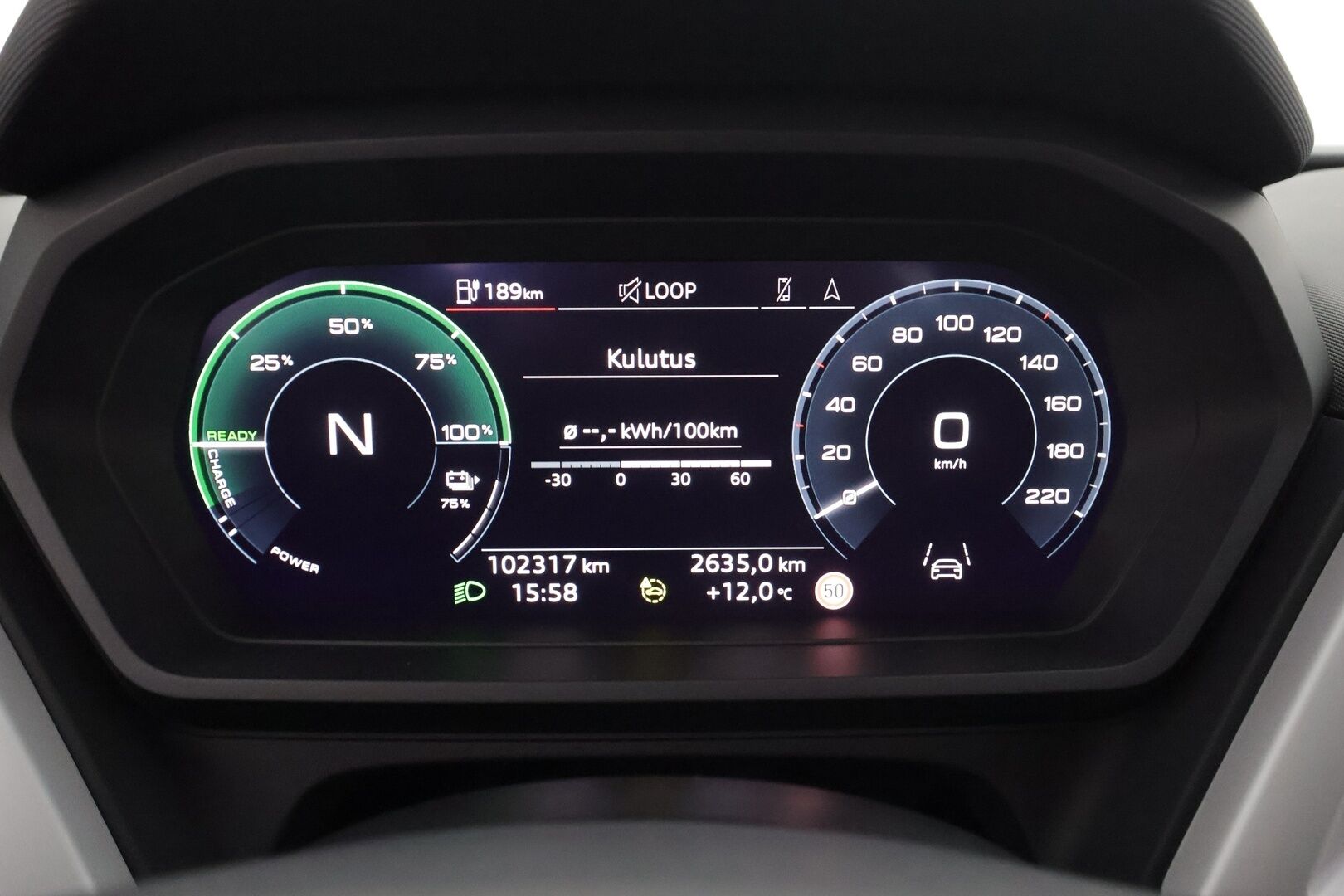 Audi Q4 e-tron 2022 40 e-tron Sportback * Sonos / ILP / ACC / LED / P.Kamera / Navi / Kaistavahti * - 1-om Suomi-auto / Akku kuntotarkastettu SoH 93,2% /  2x Latauskaapelit / Kahdet renkaat aluvanteilla / Merkkihuollot