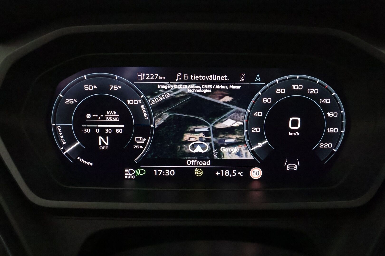 Audi Q4 e-tron 2022 S line 50 e-tron quattro Sportback **HUD / Adapt. vakkari / Sporttipenkit / Matrix LED / P.kamera / Koukku** - 3,99 % KORKOTARJOUS TÄHÄN AUTOON - Akku kuntotarkastettu / 1-Om Suomi-auto / Lämpöpumppu / Kahdet renkaat / 
