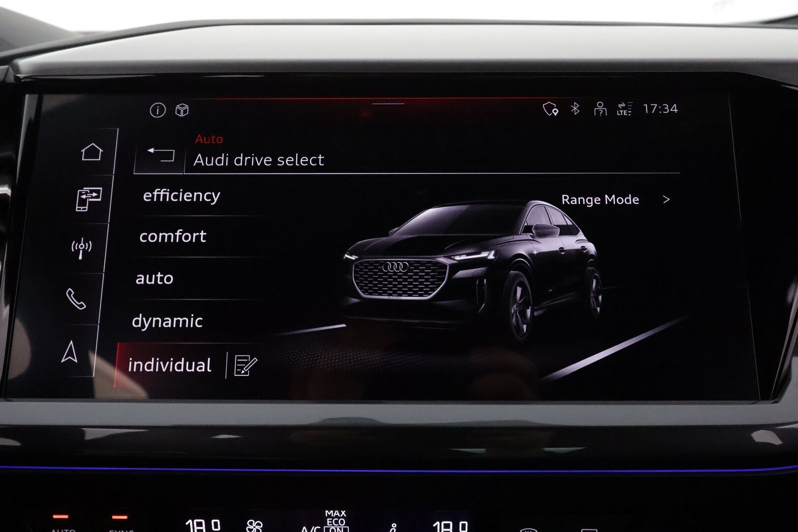 Audi Q4 e-tron 2022 S line 50 e-tron quattro Sportback **HUD / Adapt. vakkari / Sporttipenkit / Matrix LED / P.kamera / Koukku** - Akku kuntotarkastettu / 1-Om Suomi-auto / Lämpöpumppu / Kahdet renkaat / *HUD / Adapt. vakkari / Sporttipenkit / Matrix LED / P.kamera / Koukku*