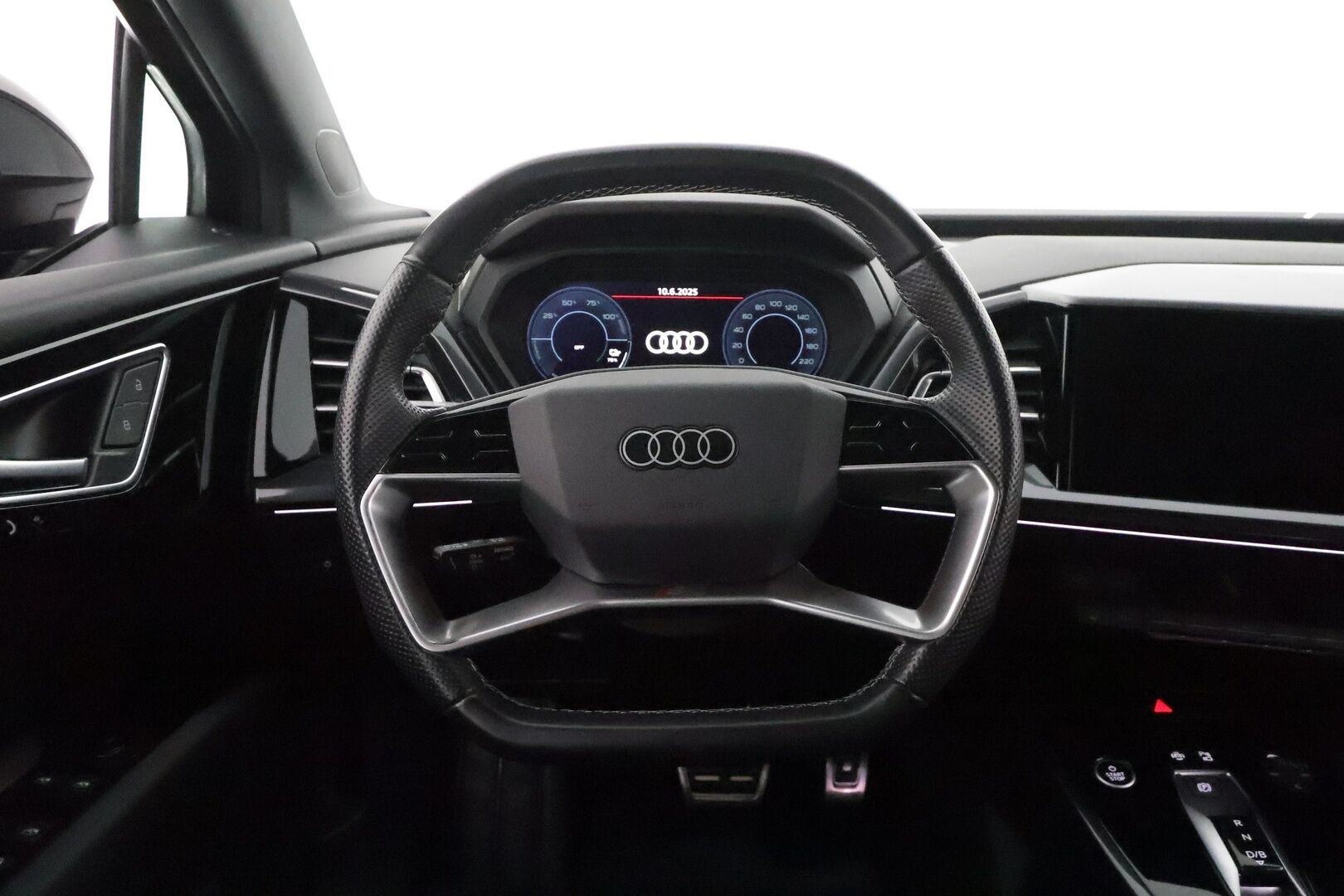 Audi Q4 e-tron 2022 S line 50 e-tron quattro Sportback **HUD / Adapt. vakkari / Sporttipenkit / Matrix LED / P.kamera / Koukku** - 3,99 % KORKOTARJOUS TÄHÄN AUTOON - Akku kuntotarkastettu / 1-Om Suomi-auto / Lämpöpumppu / Kahdet renkaat / 