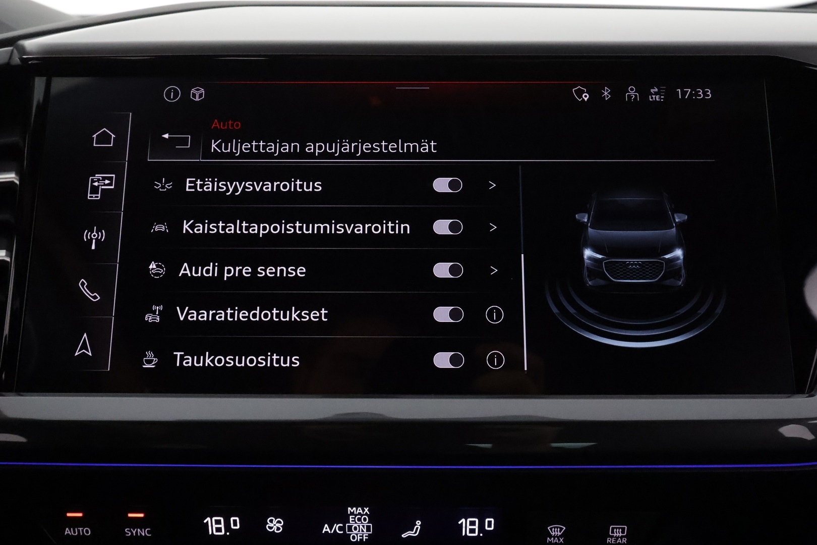 Audi Q4 e-tron 2022 S line 50 e-tron quattro Sportback **HUD / Adapt. vakkari / Sporttipenkit / Matrix LED / P.kamera / Koukku** - 3,99% KORKOTARJOUS TÄHÄN AUTOON 21.9. ASTI - Akku kuntotarkastettu / 1-Om Suomi-auto / Lämpöpumppu / Kahdet renkaat / *HUD / Adapt. vakkari / Sporttipenkit / Matrix LED / P.kamera / Koukku*