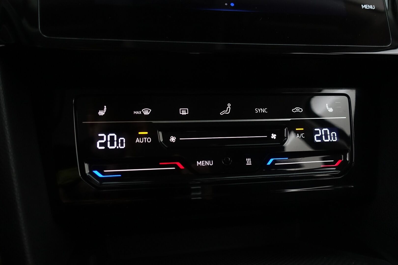 Volkswagen Passat 2022 Variant Style 1,5 TSI EVO 110 kW DSG * Webasto / Koukku / ACC / LED / P.Kamera / Keyless / Lämm. Ohjauspyörä * - 1-om Suomi-auto / Kahdet renkaat aluvanteilla