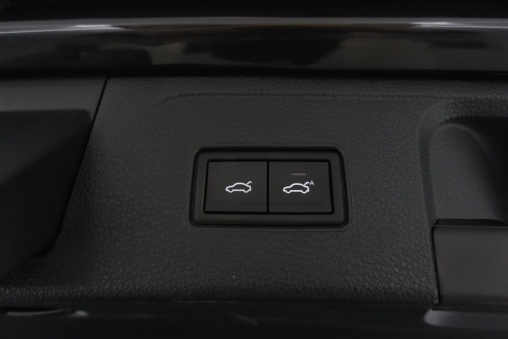 Volkswagen Passat 2022 Variant Style 1,5 TSI EVO 110 kW DSG * Webasto / Koukku / ACC / LED / P.Kamera / Keyless / Lämm. Ohjauspyörä * - 1-om Suomi-auto / Kahdet renkaat aluvanteilla