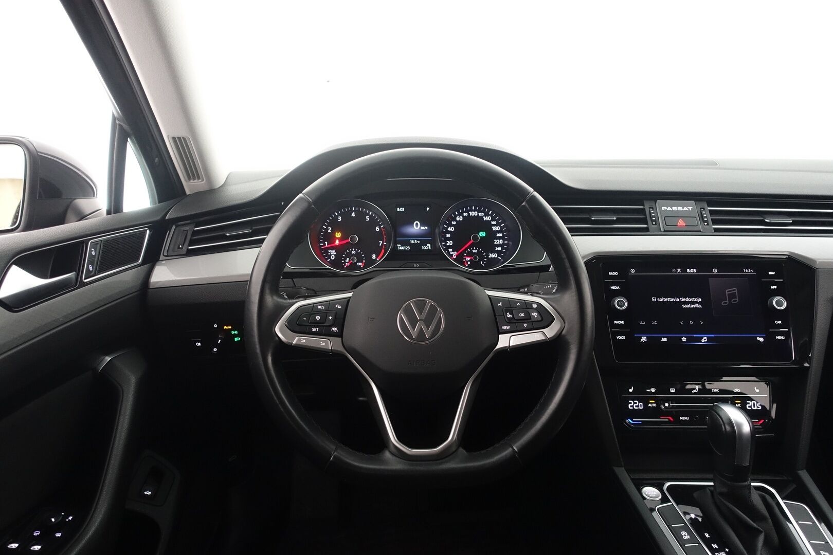 Volkswagen Passat 2022 Variant Style 1,5 TSI EVO 110 kW DSG * Webasto / Koukku / ACC / LED / P.Kamera / Keyless / Lämm. Ohjauspyörä * - 1-om Suomi-auto / Kahdet renkaat aluvanteilla - HULLUT AVAJAISHULINAT KORKOTARJOUS 3,29 %