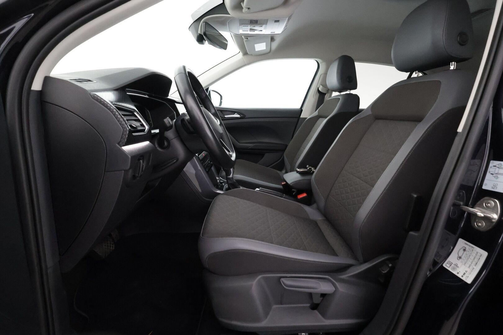 Volkswagen T-Cross 2022 Sport Business 1,5 TSI 110 kW DSG-automaatti - | ACC | Webasto | Digimittaristo | LED | P.kamera ja tutkat | Lane Assist | Front Assist | Navi | Apple & Android | Merkkihuollot | 2x renkaat aluin |