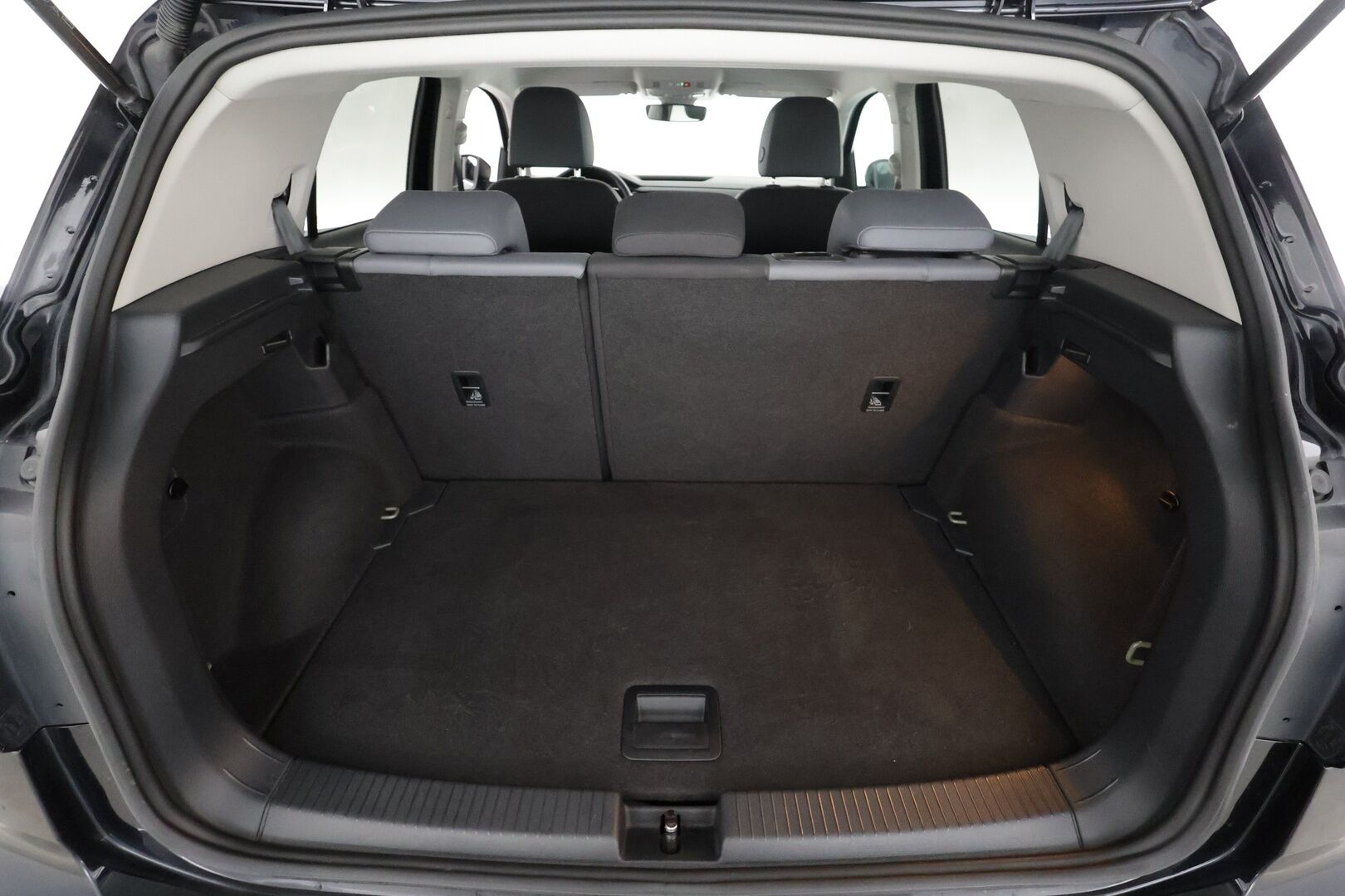 Volkswagen T-Cross 2022 Sport Business 1,5 TSI 110 kW DSG-automaatti - | ACC | Webasto | Digimittaristo | LED | P.kamera ja tutkat | Lane Assist | Front Assist | Navi | Apple & Android | Merkkihuollot | 2x renkaat aluin |