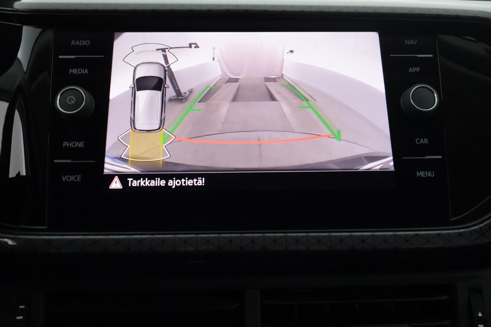Volkswagen T-Cross 2022 Sport Business 1,5 TSI 110 kW DSG-automaatti - | ACC | Webasto | Digimittaristo | LED | P.kamera ja tutkat | Lane Assist | Front Assist | Navi | Apple & Android | Merkkihuollot | 2x renkaat aluin |