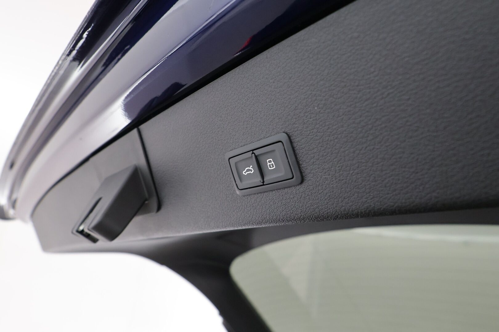 Audi e-tron 2021 Sportback S quattro 503hv - 3,99 % KORKOTARJOUS TÄHÄN AUTOON - Adapt.Vakkari / Bang & Olufsen 3D Surround  / Tikatut Nappanahat / Digital Matrix LED / Panorama / 360-Kamera / Night Vision / HUD / Ilma-Alusta 