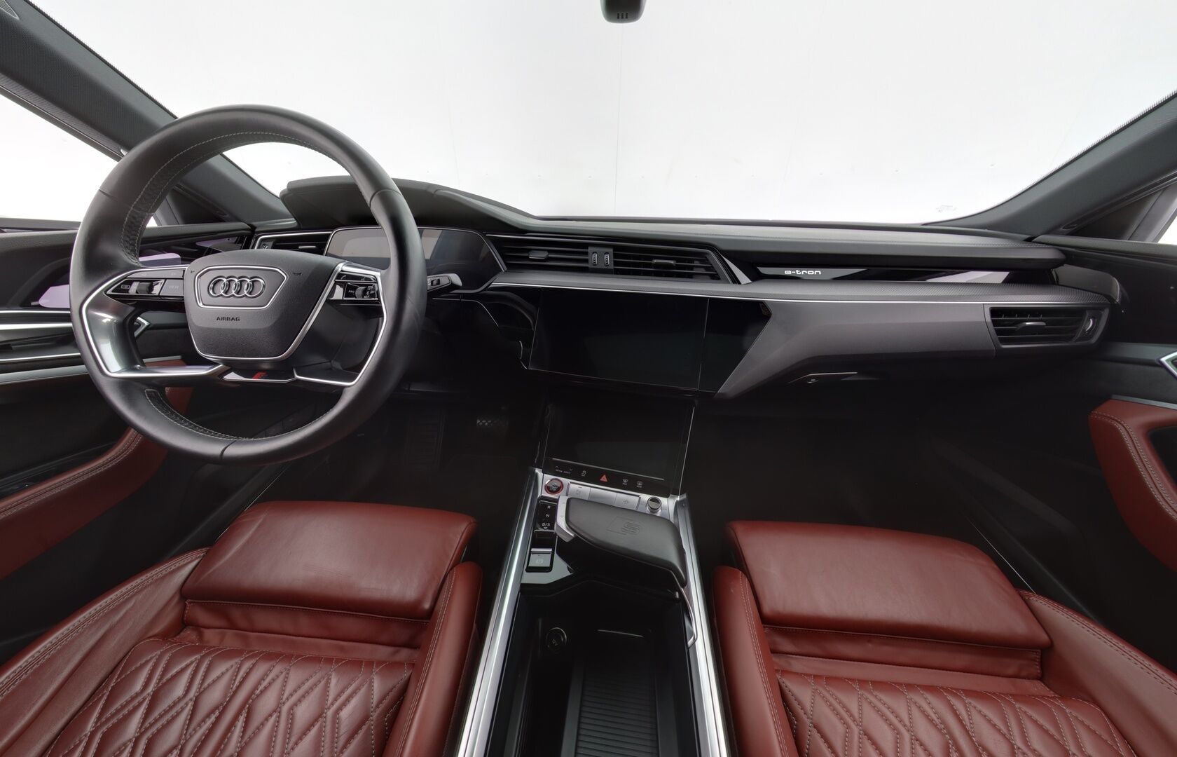 Audi e-tron 2021 Sportback S quattro 503hv - 3,99 % KORKOTARJOUS TÄHÄN AUTOON - Adapt.Vakkari / Bang & Olufsen 3D Surround  / Tikatut Nappanahat / Digital Matrix LED / Panorama / 360-Kamera / Night Vision / HUD / Ilma-Alusta 