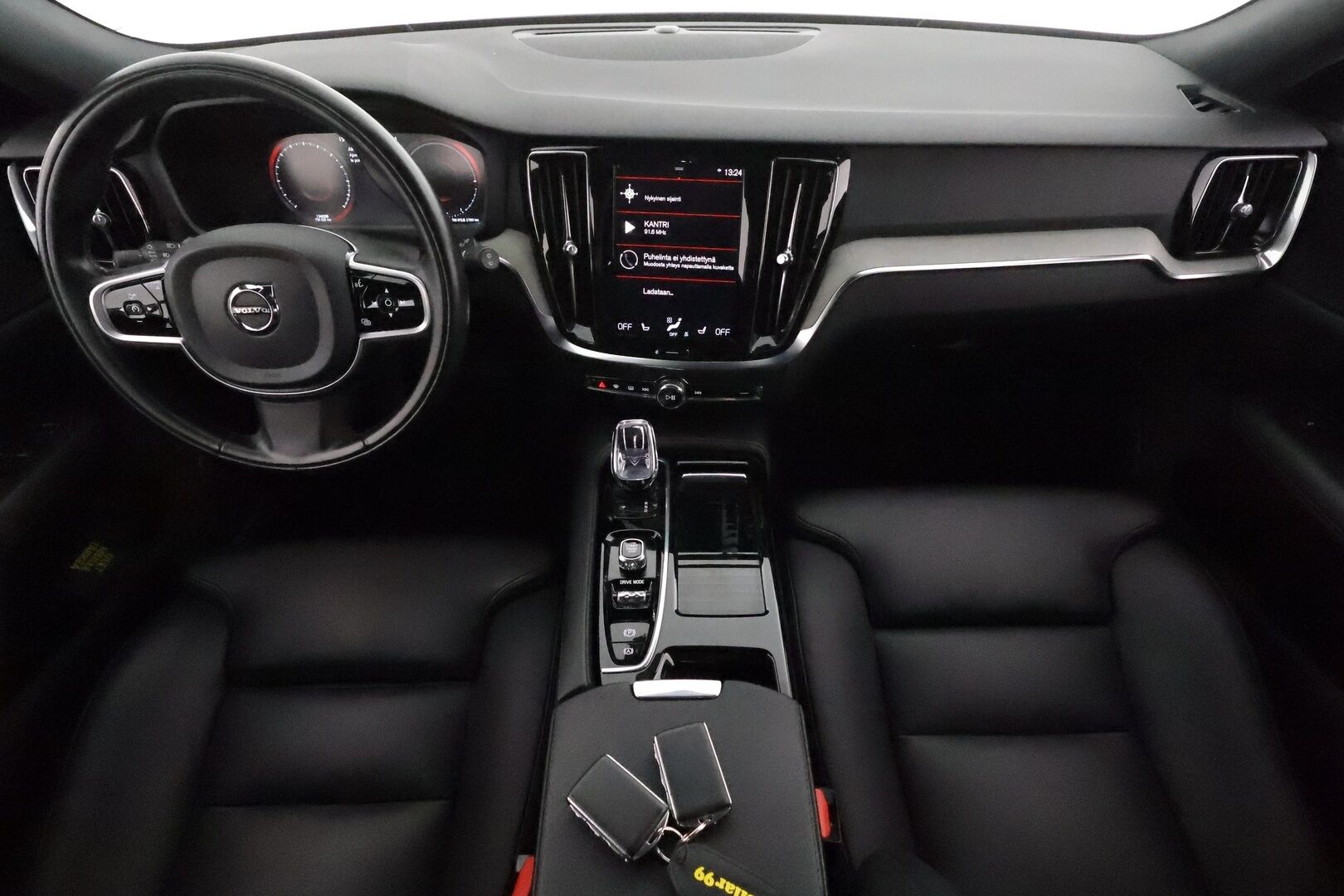 Volvo V60 2020 T6 TwE AWD Inscription **Webasto / Adapt.Vakkari / LED-valot / P.Tutkat / Sporttipenkki Muistilla / Navi / Kaistavahti** - 2x Latauskaapelit / Kahdet Renkaat