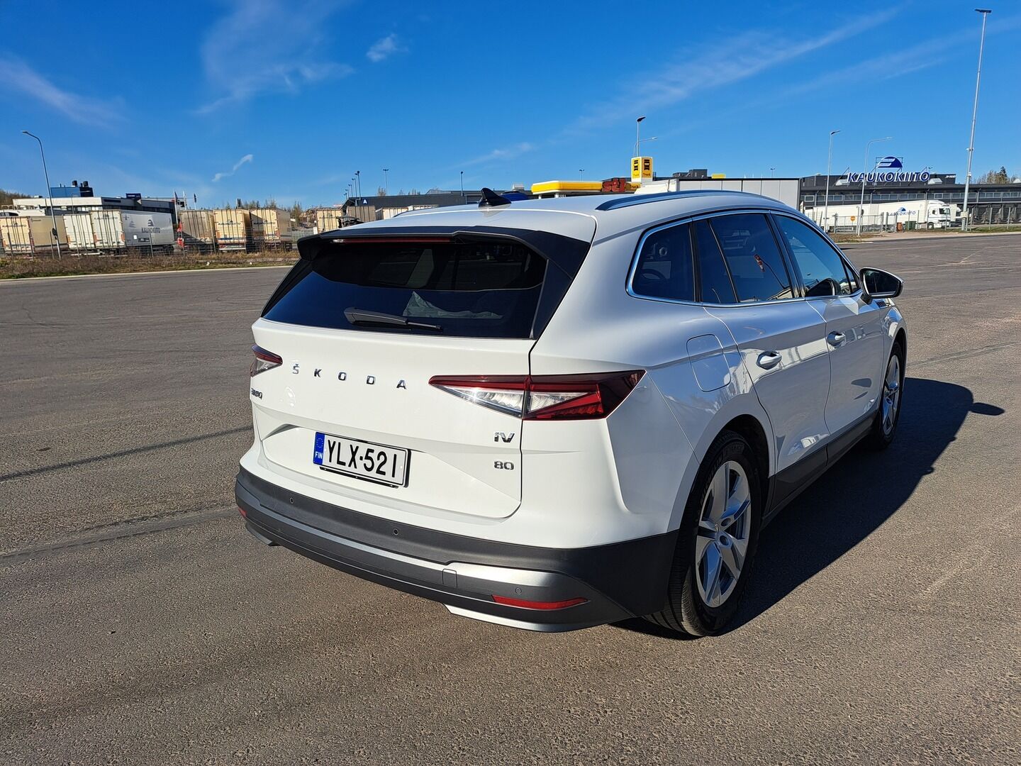Skoda Enyaq 2023 80 iV ** Lämpöpumppu / Adapt.vakkari / P-Kamera / LED ** - 1.om Suomi-auto / Sis. ALV / 2x vanteet - HULLUT AVAJAISHULINAT KORKOTARJOUS 3,29 %