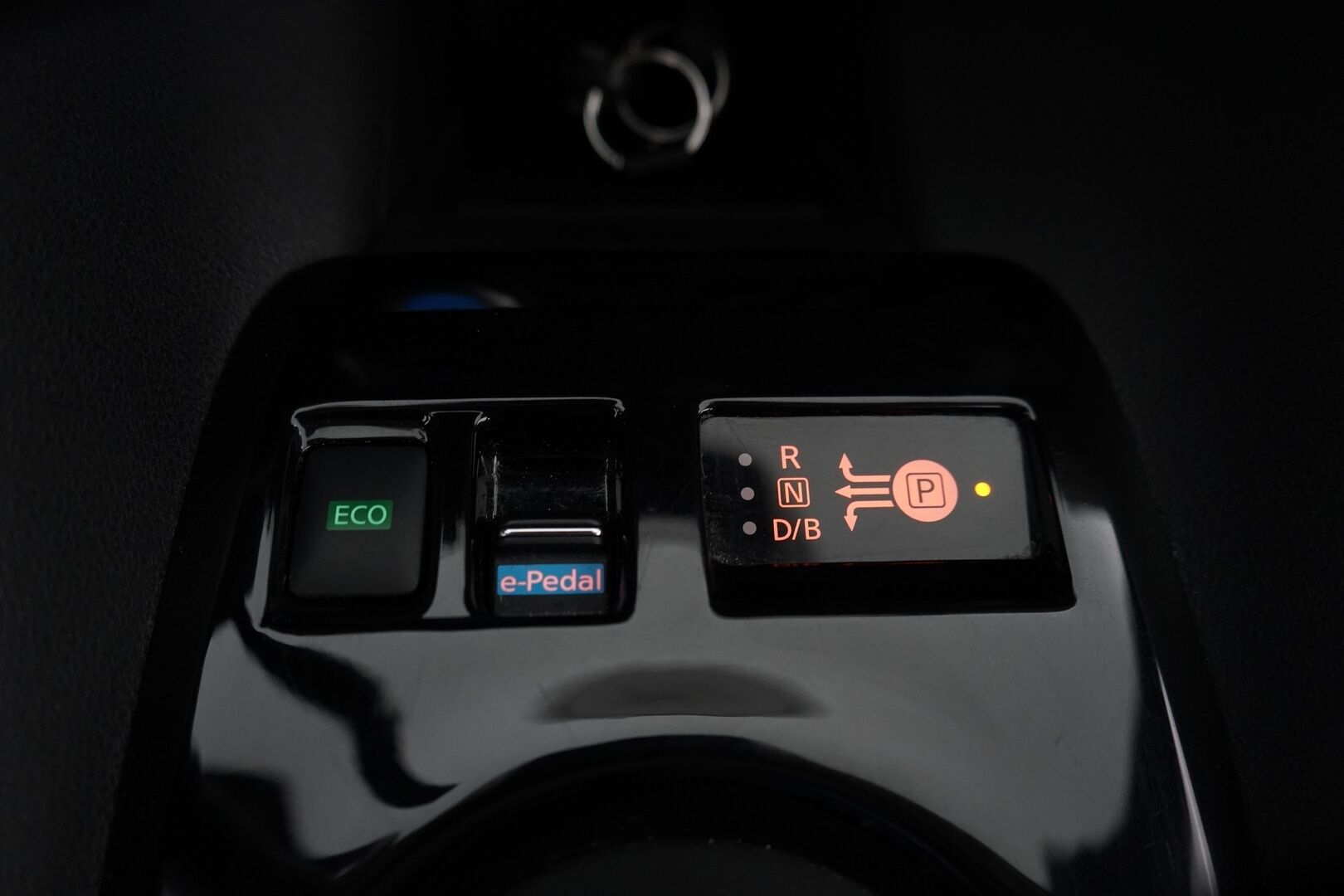 Nissan Leaf 2023 Business 360 MY22 39kWh FI - 360-Kamera / Lämpöpumppu / Ada.Vakkari / Keyless / Navi