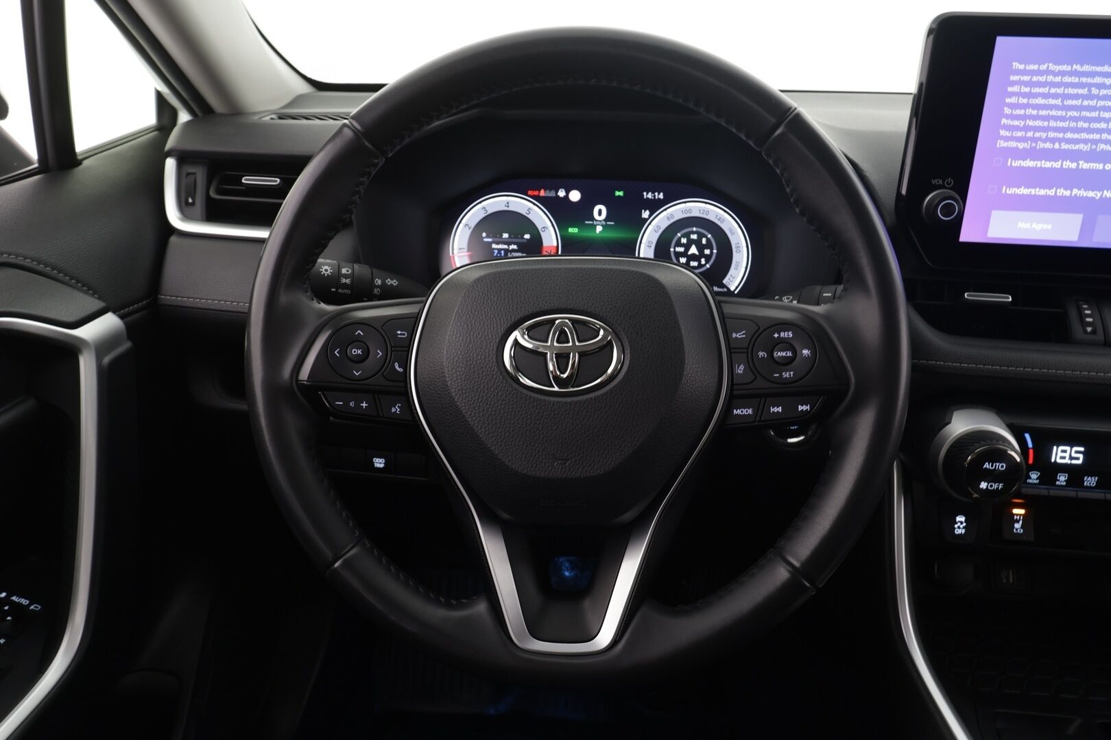 Toyota RAV4 2023 2,0 VVT-iE Active Multidrive S * Digimittaristo / Facelift keskinäyttö / Koukku / ACC / LED / P.Kamera * - * Ei Hybridijärjestelmää / 1-om Suomi-auto / Merkkihuollot / Kahdet renkaat aluvanteilla / Lohkolämmitin / Kaistavahti / Navi - HULLUT AVAJAISHULINAT KORKOTARJOUS 3,29 %